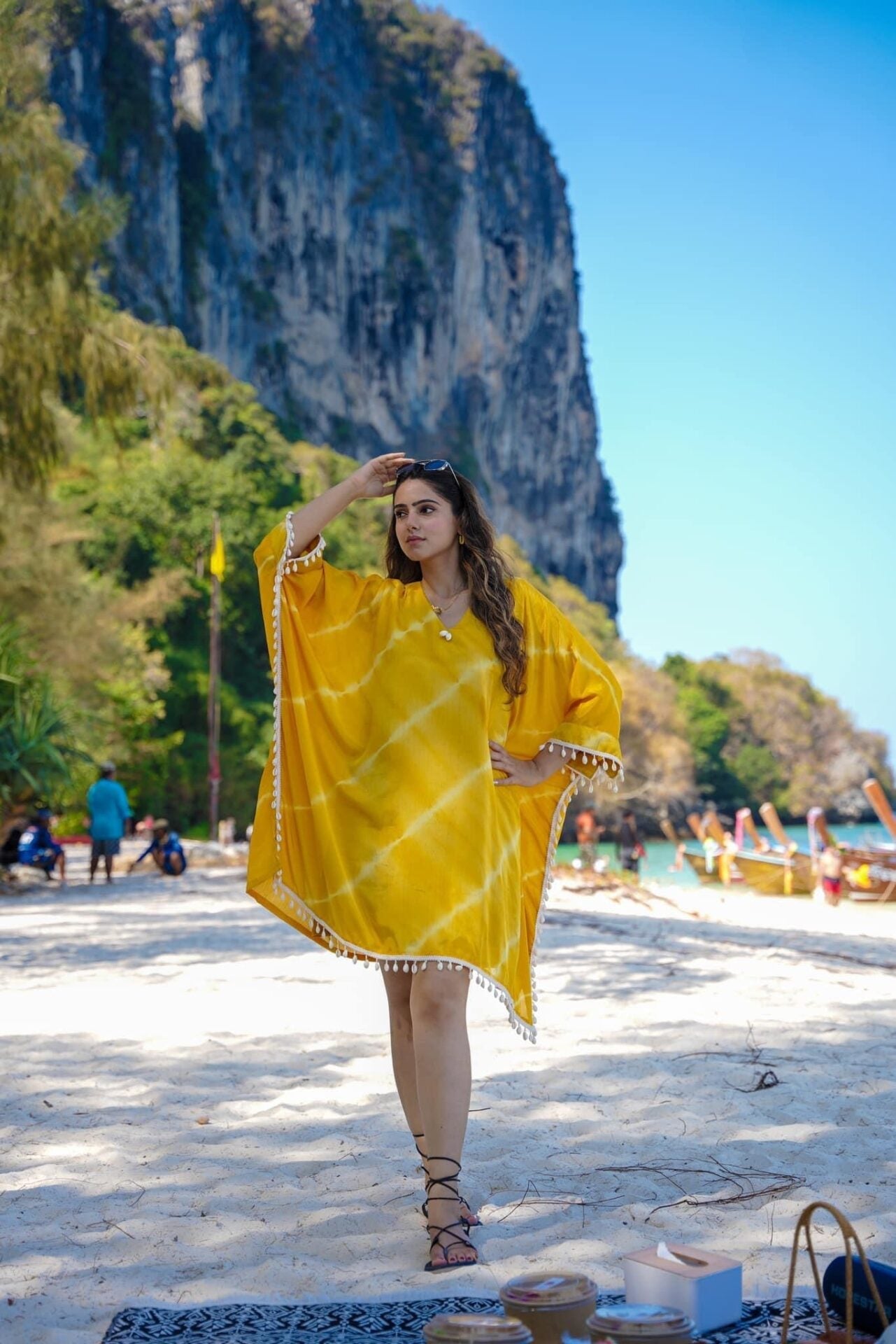 Idaho-o Masha yellow crepe kaftan - view 3