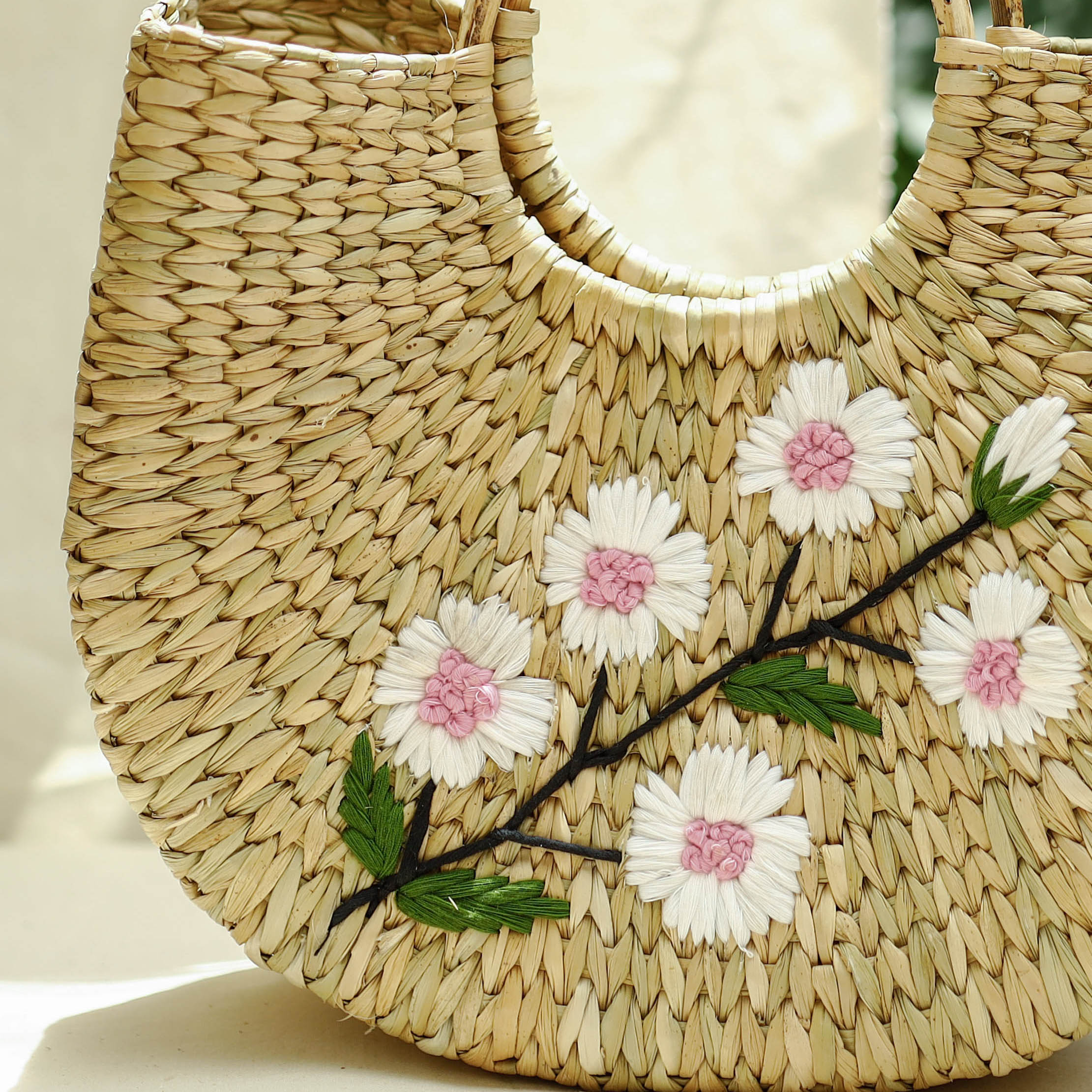 ITOKRI CRAFTS INITIATIVE Beige - Handcrafted Natural Water Reed Embroidered Hand Bag - view 2