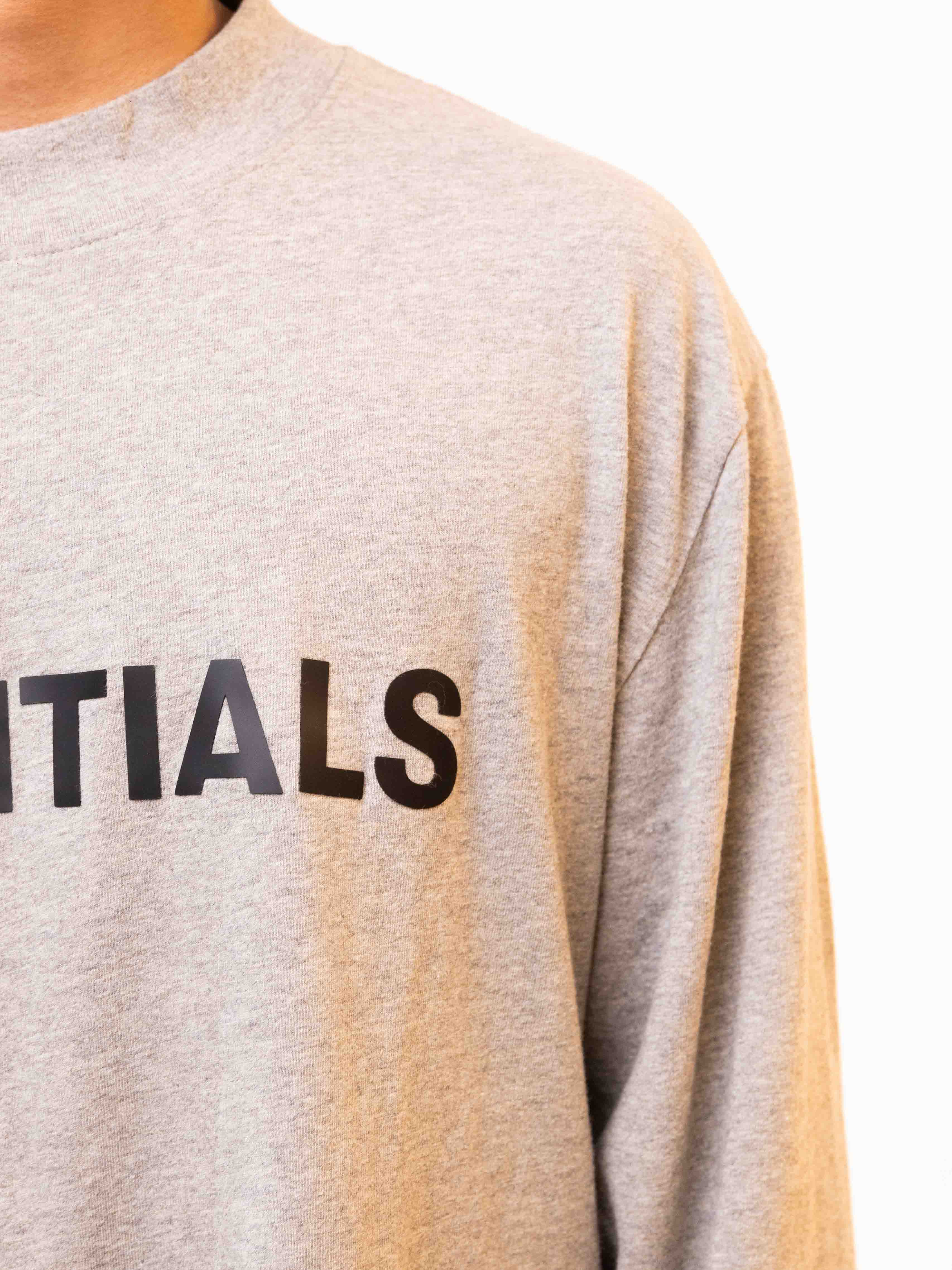 Fear Of God Essentials Boxy Long Sleeve T-Shirt Grey - view 2