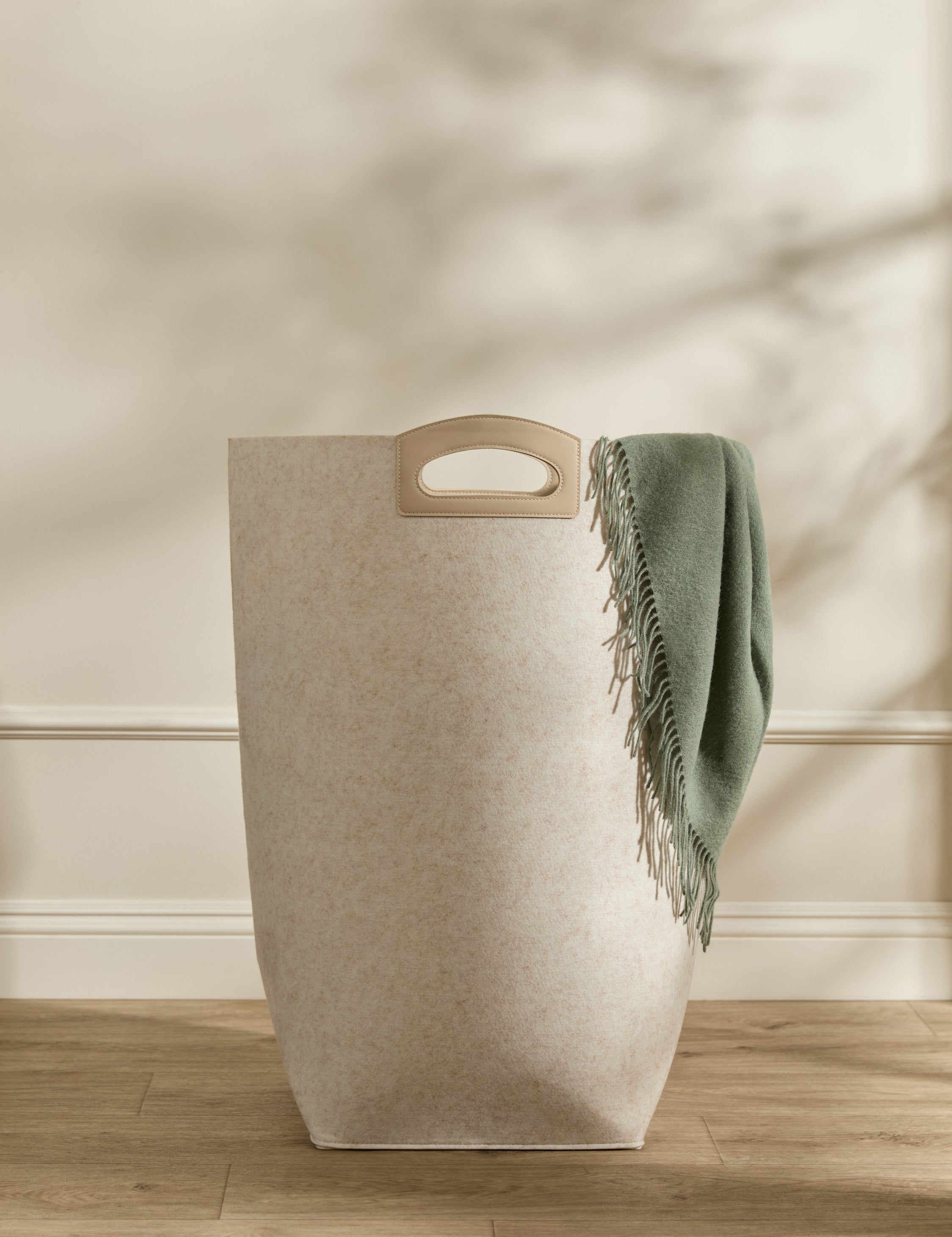 Lulu and Georgia The Hamper by SortJoy - view 2
