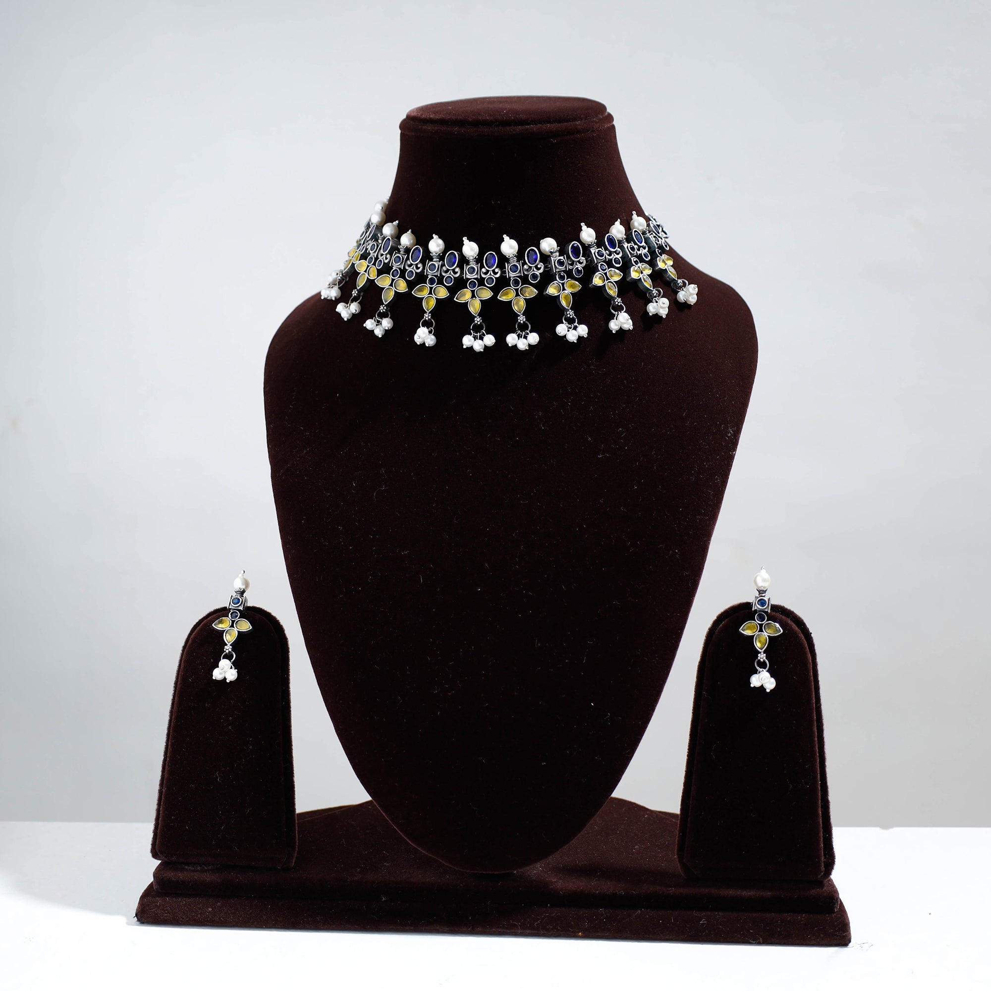 WHITE RIVER STORIES Antique Silver Finish Oxidised Brass Base Stone Work Choker Necklace Set