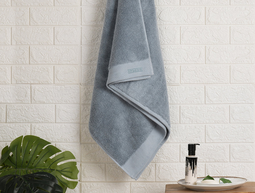 Spaces India Blue Fog - Light Blue 100% Egyptian Cotton Bath Towel - Luxury Egyption Cotton By Spaces