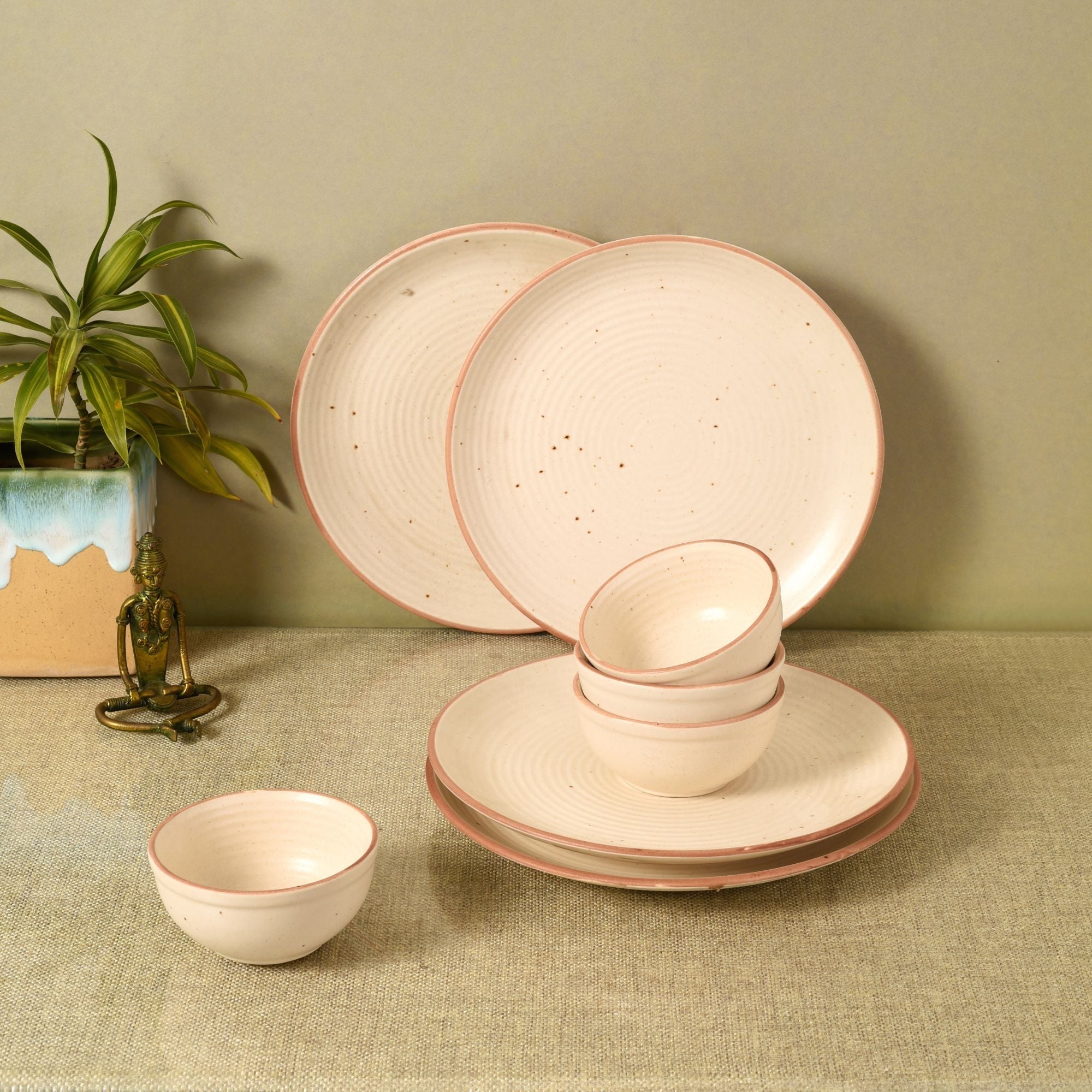 ART CREATIONS BY SUMAN SONTHALIA Elysian White Dinner Plates (Set of 4) Plates and 4 Veg Bowls (p-10x10x1, b-4.2x4.2x2