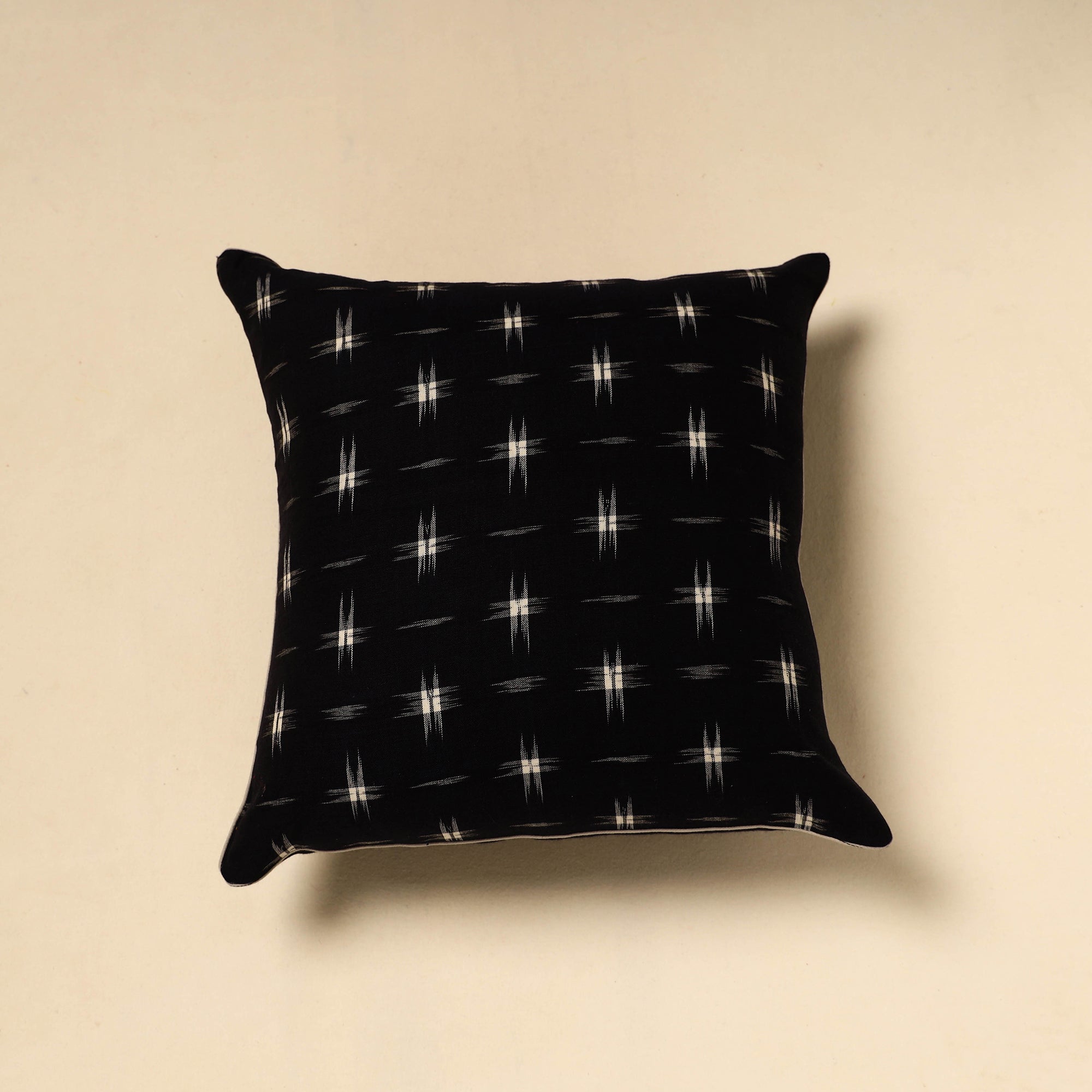 NOORI BAZAR Black - Cotton Pochampally Ikat Cushion Cover 40