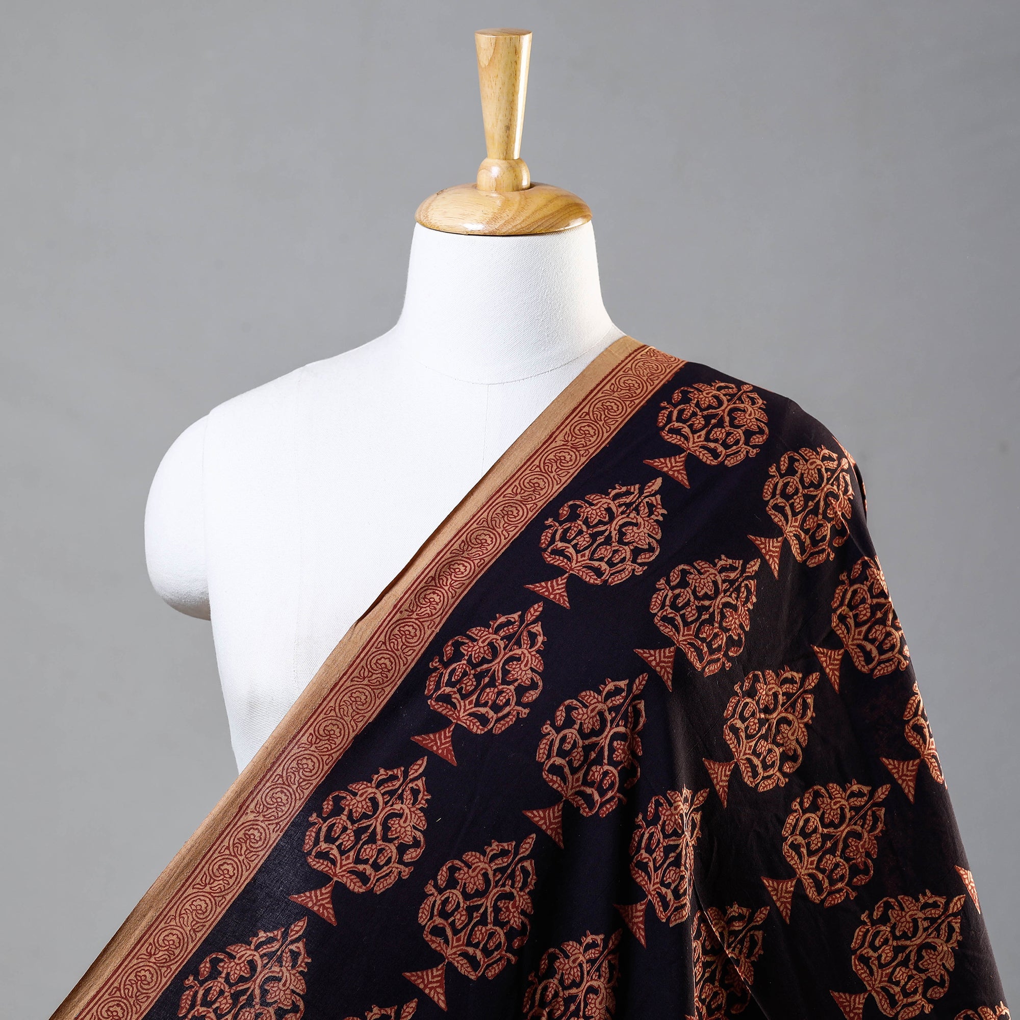 BAGH PRINTS BY UMAR FARUK KHATRI Black - Natural Dyed Cotton Bagh Print Fabric