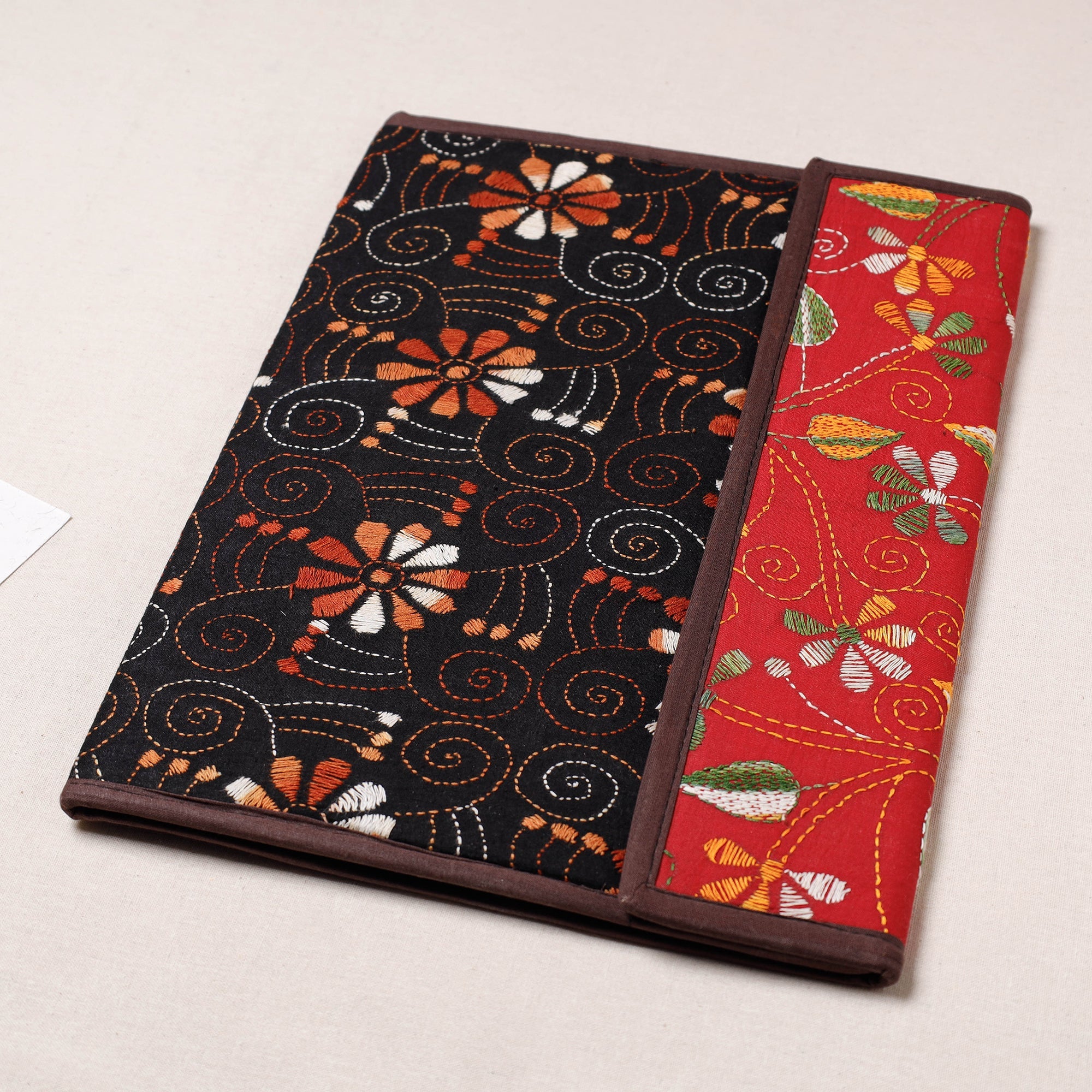 ASALKAAR Bengal Kantha Work Handcrafted File Folder - view 2