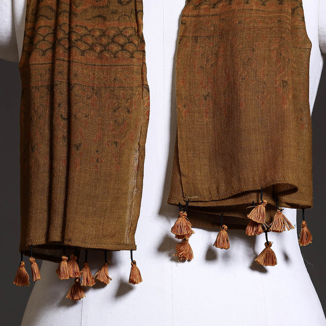 AJRAKH BY SUFIYAN ISMAIL KHATRI Brown - Ajrakh Block Printed Pure Woolen Stole - view 3