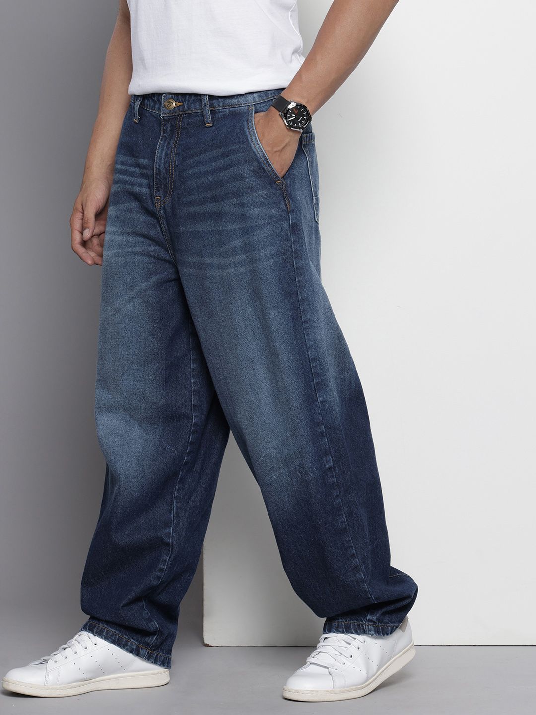 The Indian Garage Co Men's Blue Relaxed Fit Solid Jeans - view 2