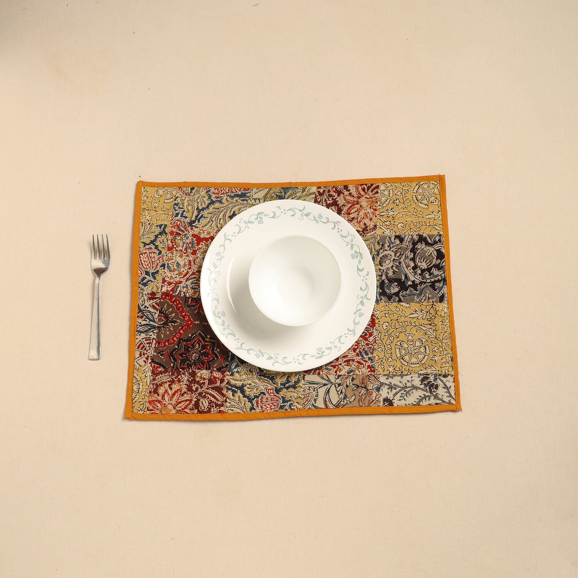 NOORI BAZAR Handcrafted Cotton Patchwork Table Mat 04