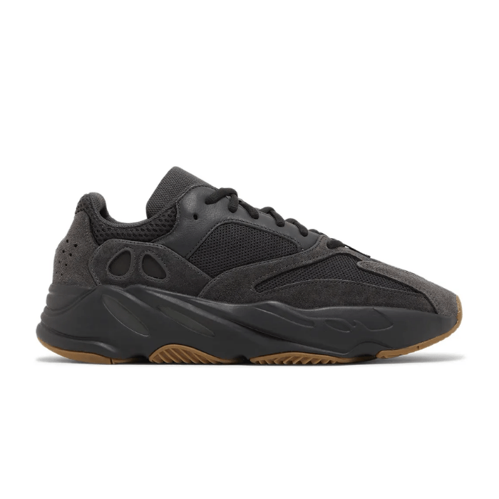 HYPE ELIXIR Adidas Yeezy Boost 700 Utility Black