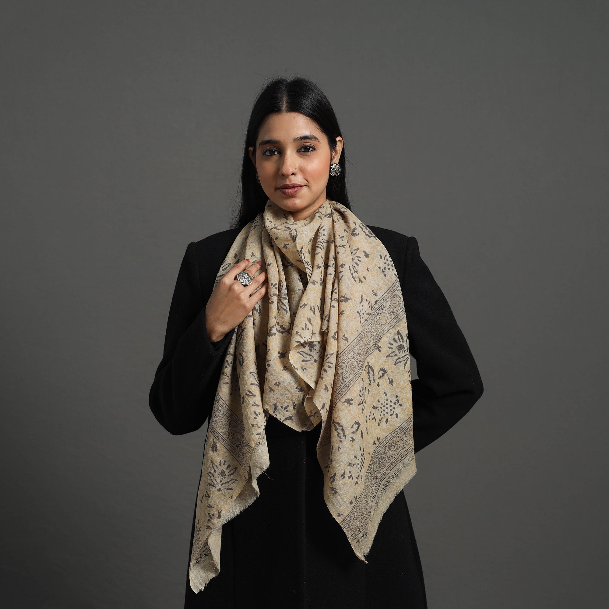 PITCHUKA SRINIVAS KALAMKARI PEDANA Beige - Block Print Pedana Kalamkari Wool Stole 02