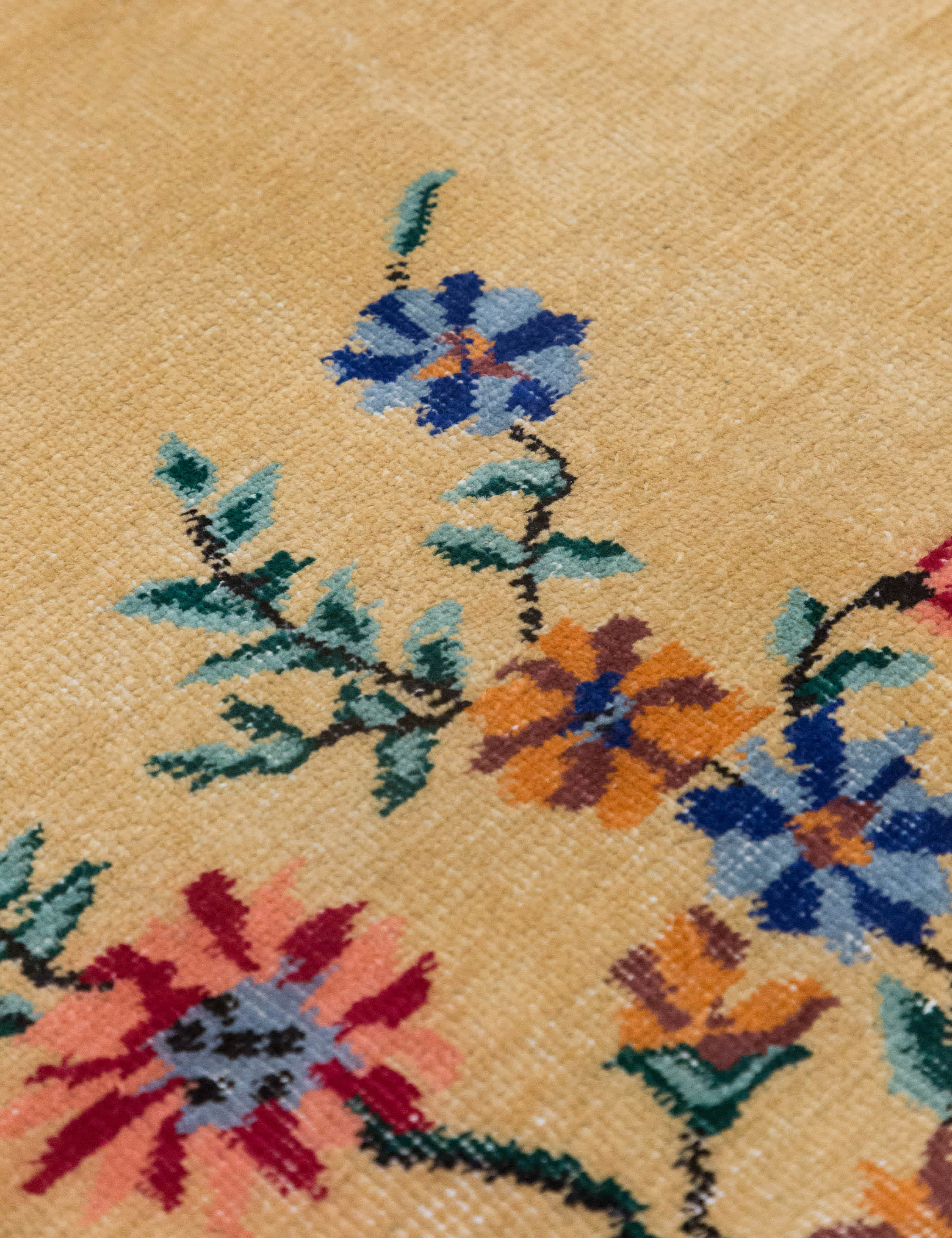 Lulu and Georgia Vintage Turkish Hand-Knotted Wool Rug No. 597, 3'3" x 6'5" - view 2