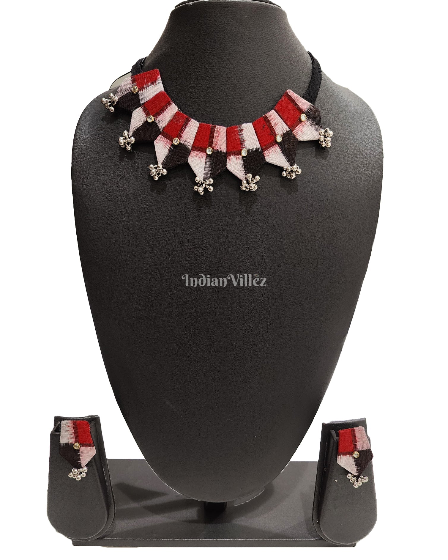 Necklace earrings set – IndianVillèz Red White Sambalpuri Fabric Choker Jewellery - Necklace & Earrings Set