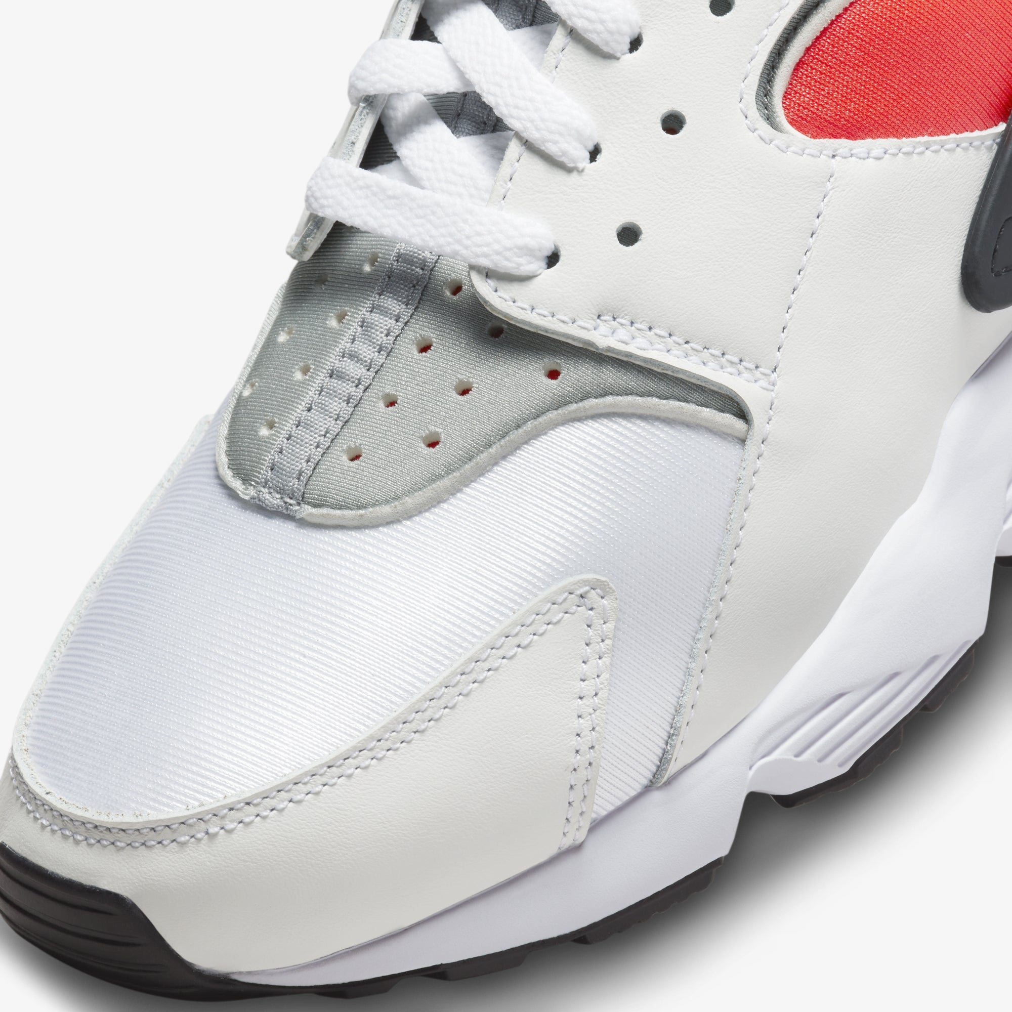Nike | AIR HUARACHE { WHITE/METALLIC SILVER-INFRARED 23-BLACK - view 3