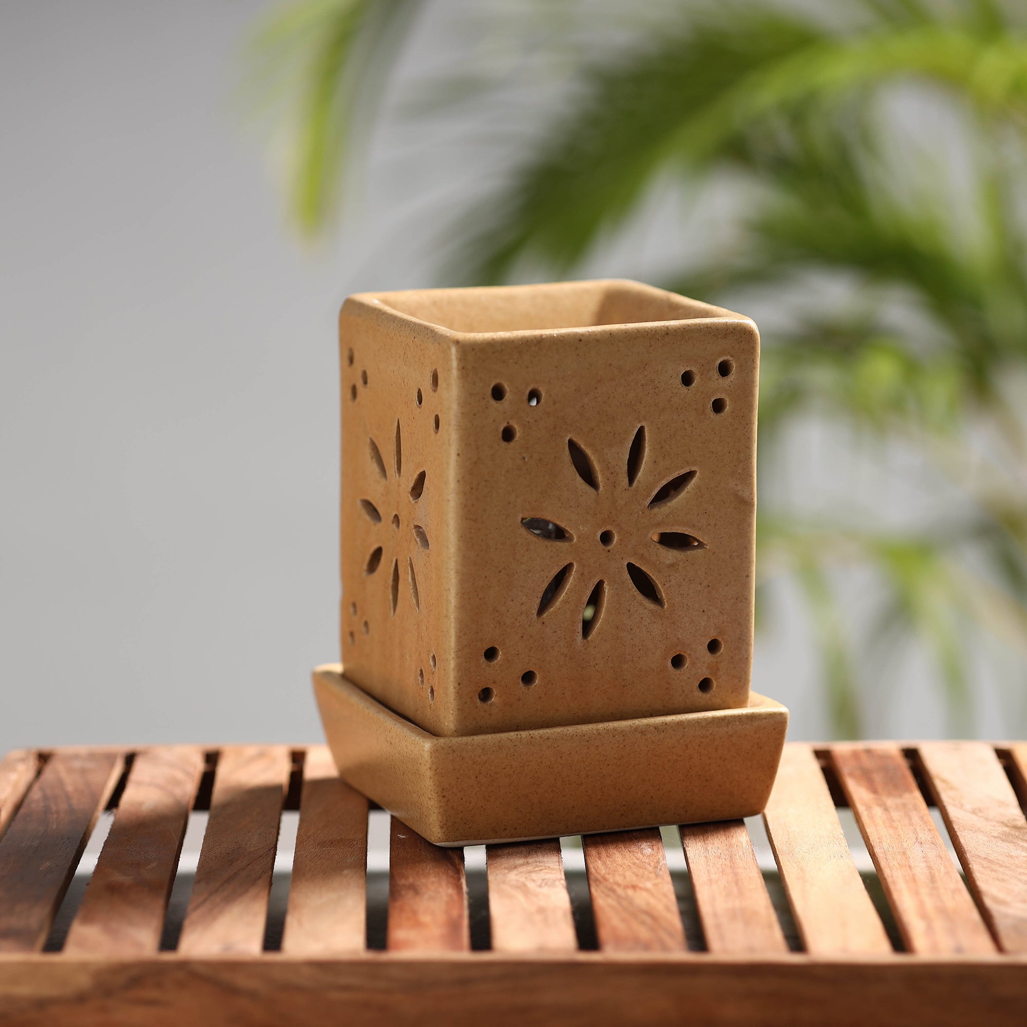 ITOKRI CRAFTS INITIATIVE Handcrafted Ceramic Electrical Aroma Diffuser (6 inches) - view 2