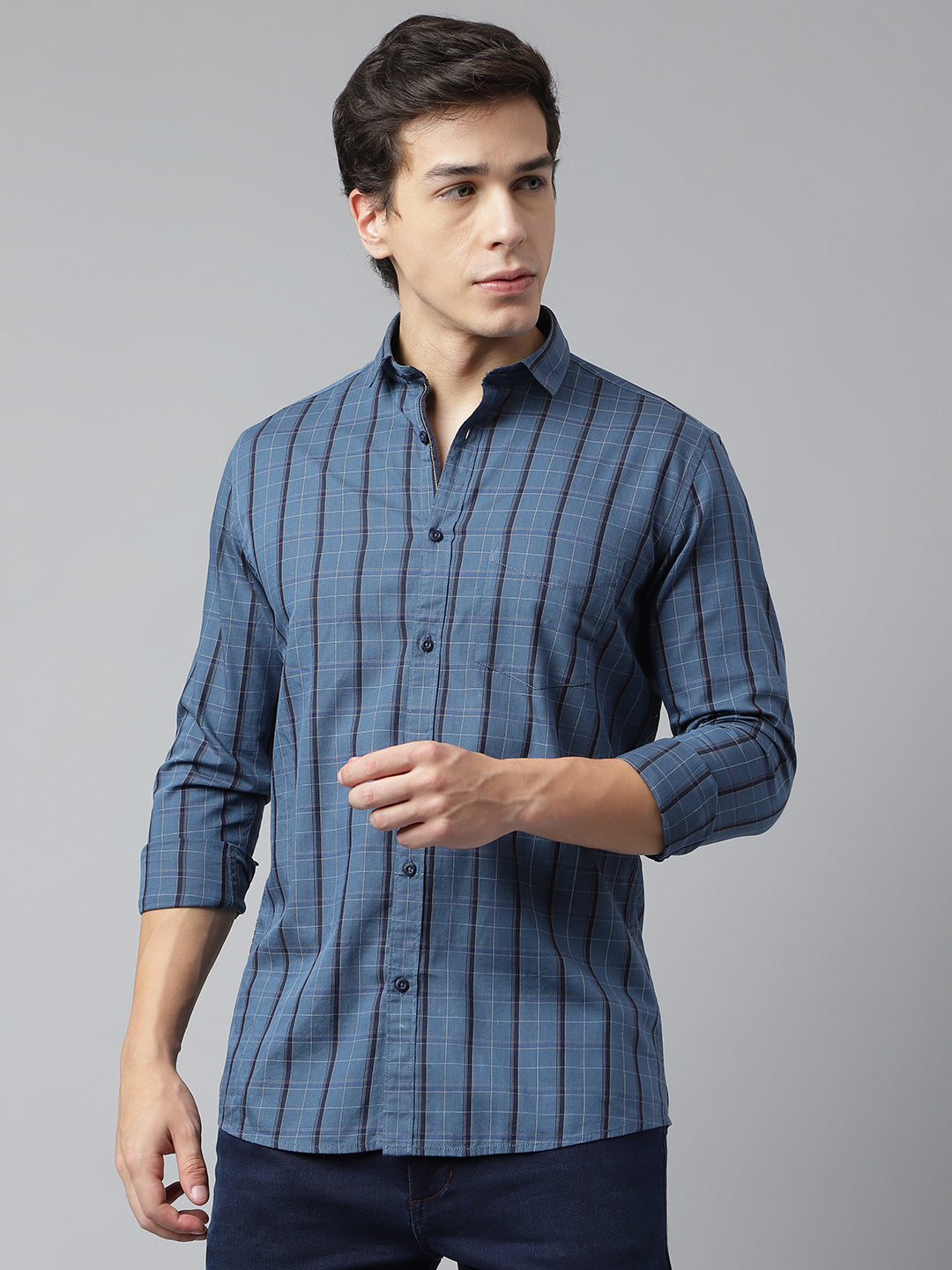 BlackTree Men Blue Standard Fit Checkered Casual Shirt