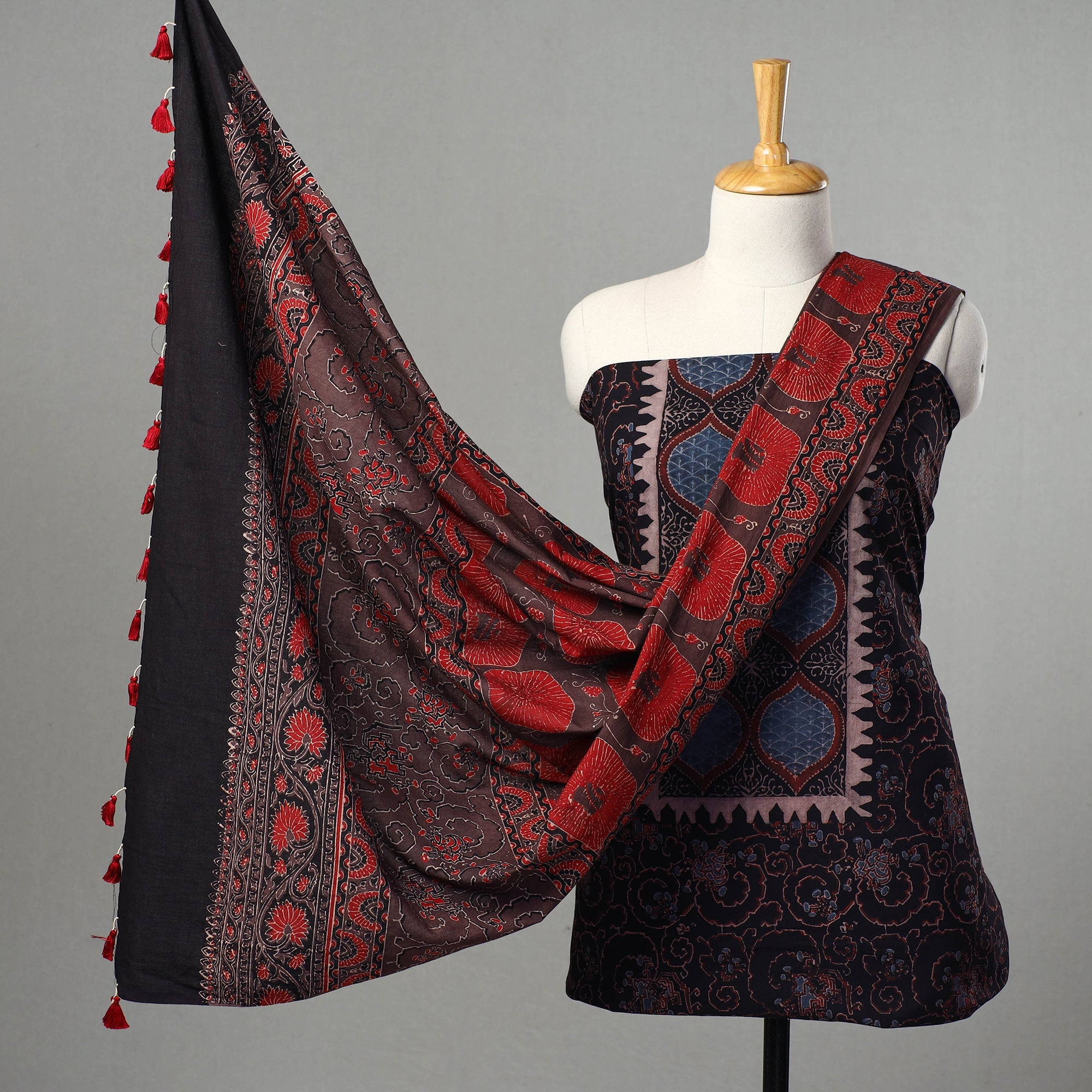 AJRAKH BY JABBAR KHATRI Black - Kutch Block Print Cotton 3pc Ajrakh Dress Material 13