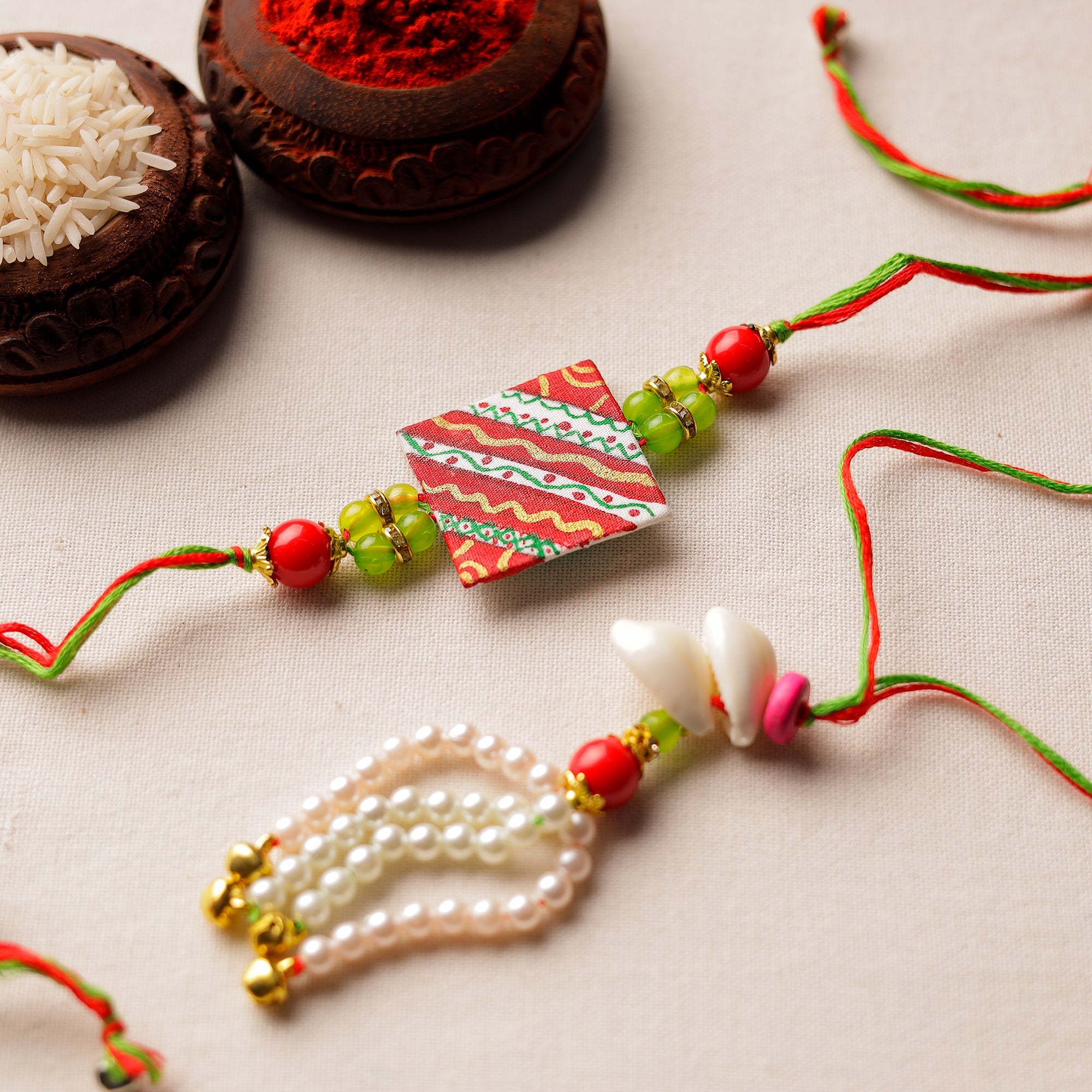 KHUSHBASH - HAPPY LOOM OF EAST Bishnupur Handpainted Fabric Rakhi & Lumba Set 02