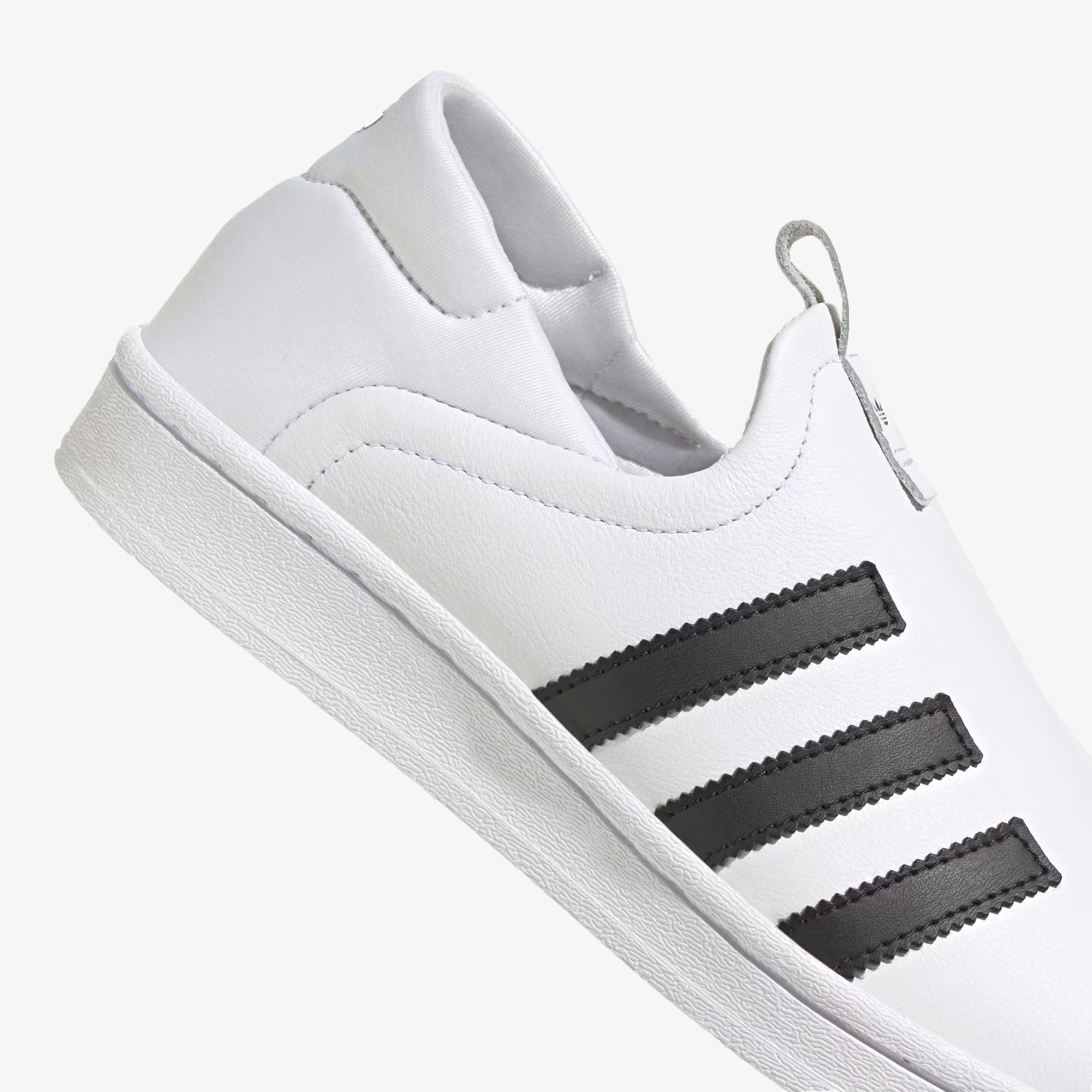 Adidas Originals | SUPERSTAR SLIP-ON { CLOUD WHITE/CORE BALCK/WHITE - view 3
