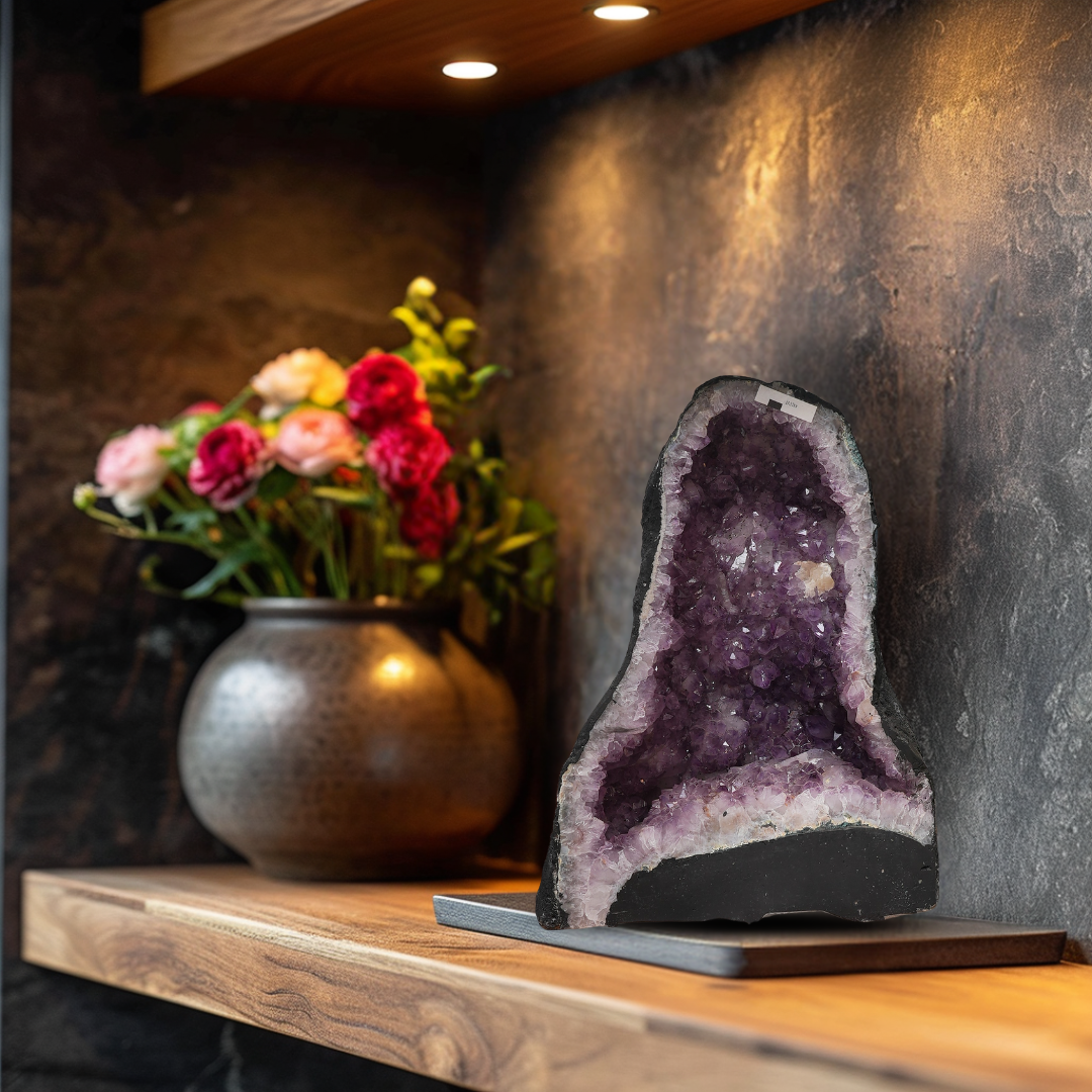 Gemsmantra Amethyst Geode - view 2
