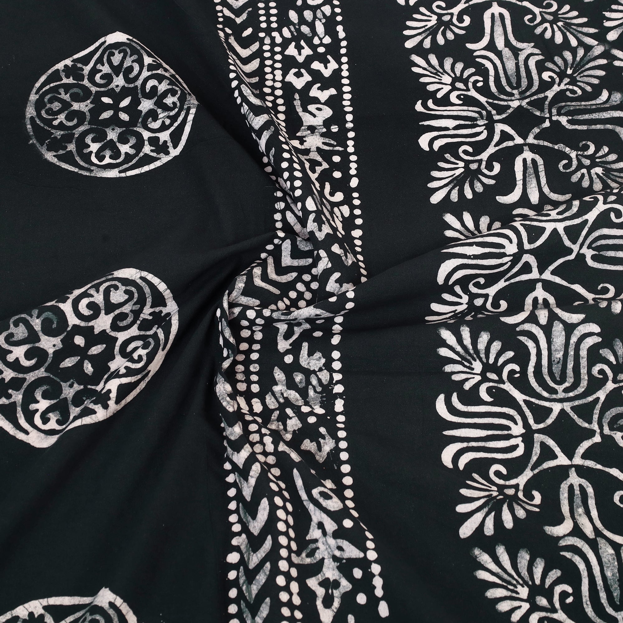 BATIK BY MD. SHARIFF Black - Cotton Double Hand Batik Print Bed Sheet Set 17 - view 6