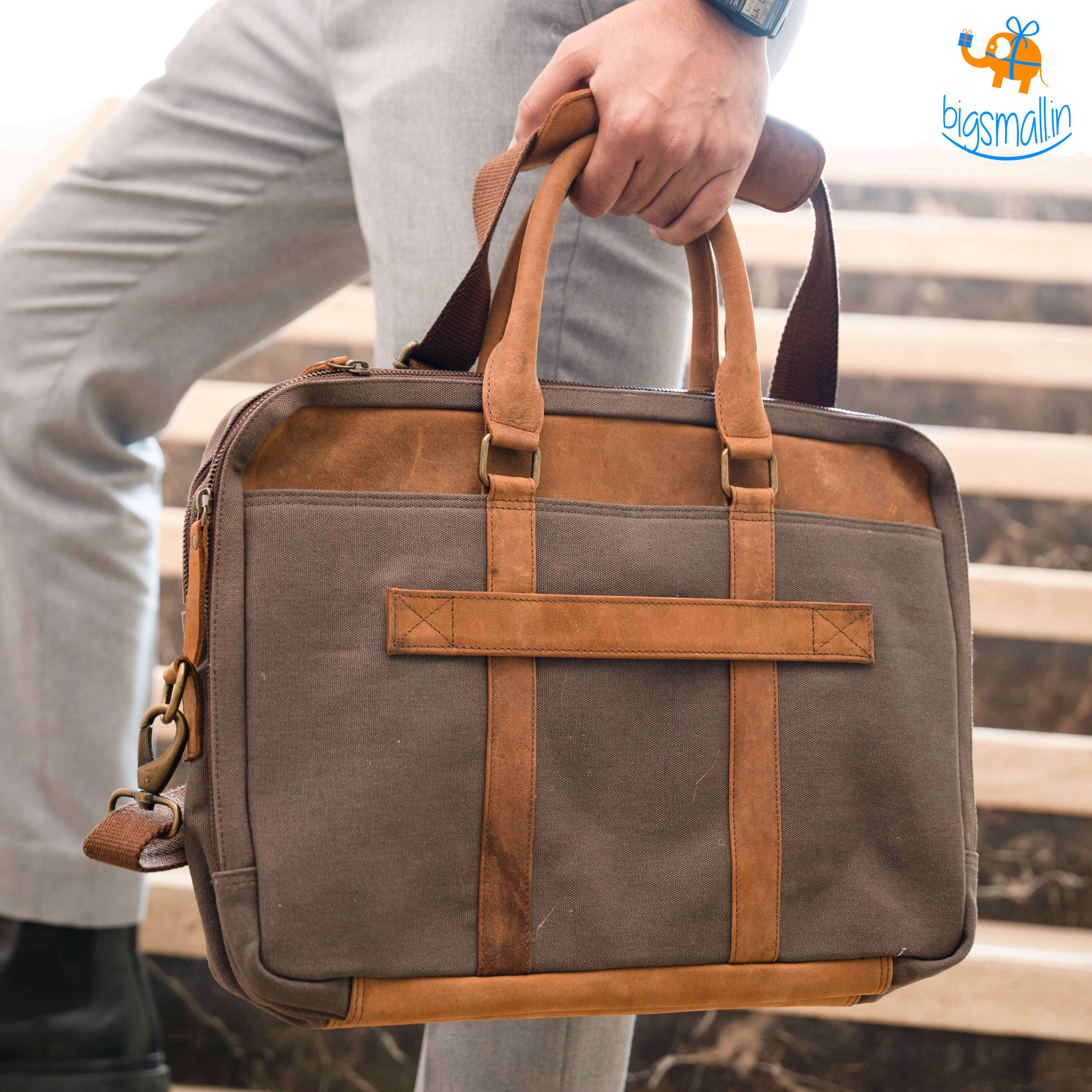 Ascetic Canvas Messenger Bag - view 6