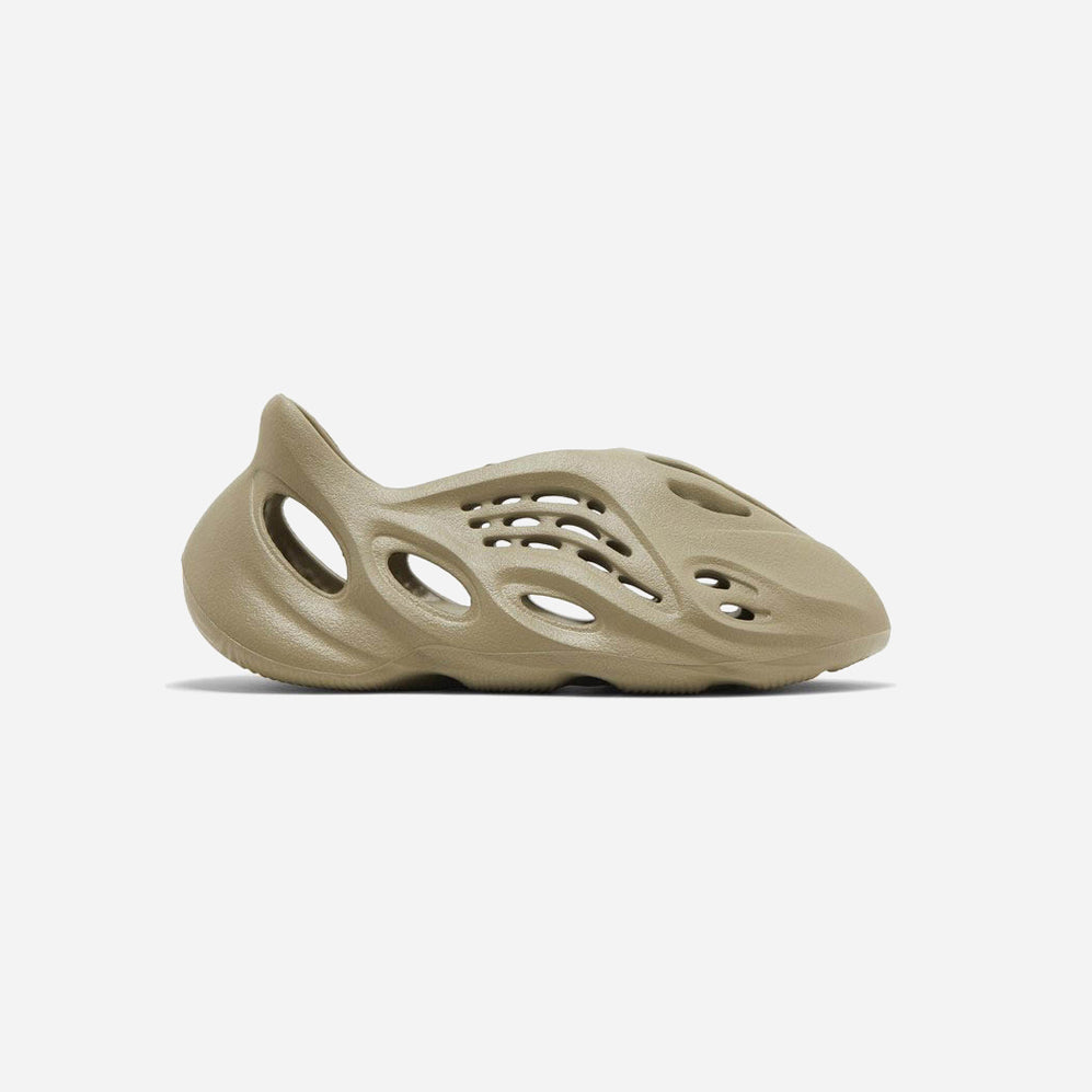 Adidas Yeezy Foam RNR Stone Salt