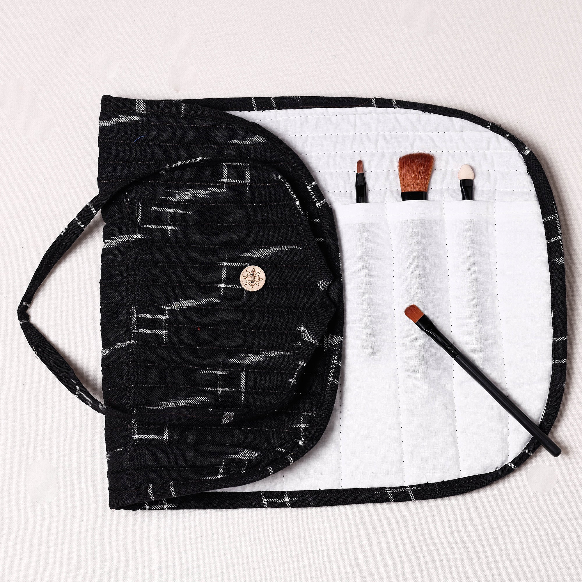 NOORI BAZAR Black - Ikat Fabric Multipurpose Segmented Make-up Brush Wrap Pouch/Case
