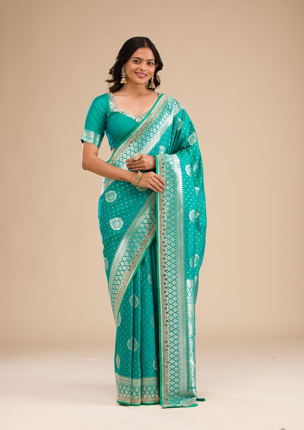 Koskii Rama Green Zariwork Banarasi Silk Saree