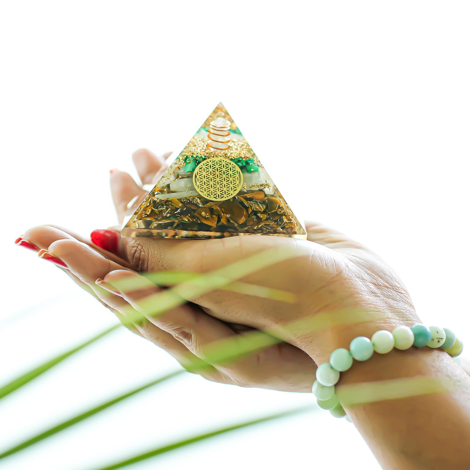 Tiger eye selenite – Gemsmantra Tiger Eye,Selenite,Malachite Pyramid
