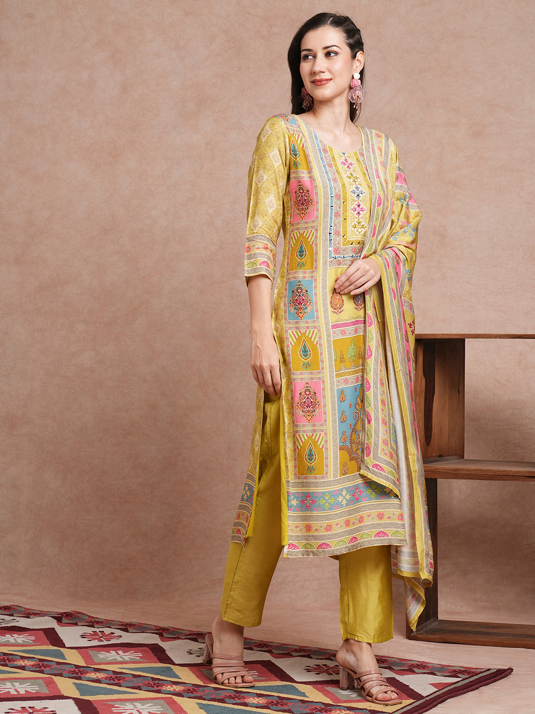 FASHOR Ethnic Printed & Mirror Embroidered Straight Fit Kurta with Pant and Dupatta - Green - view 5