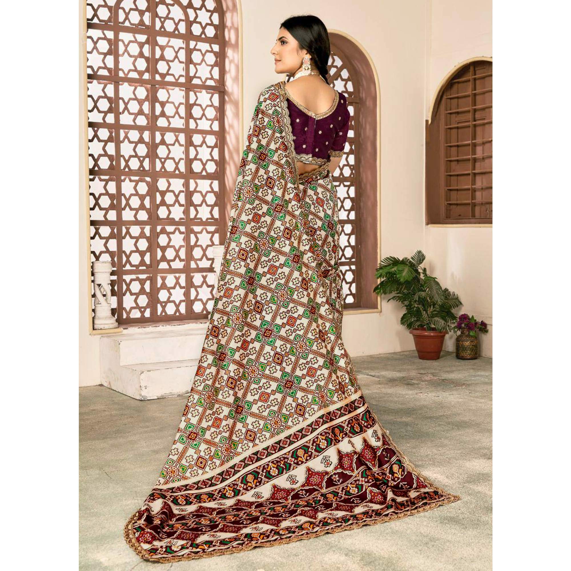 Peachmode Off White Printed Patola Tussar Silk Saree - view 6