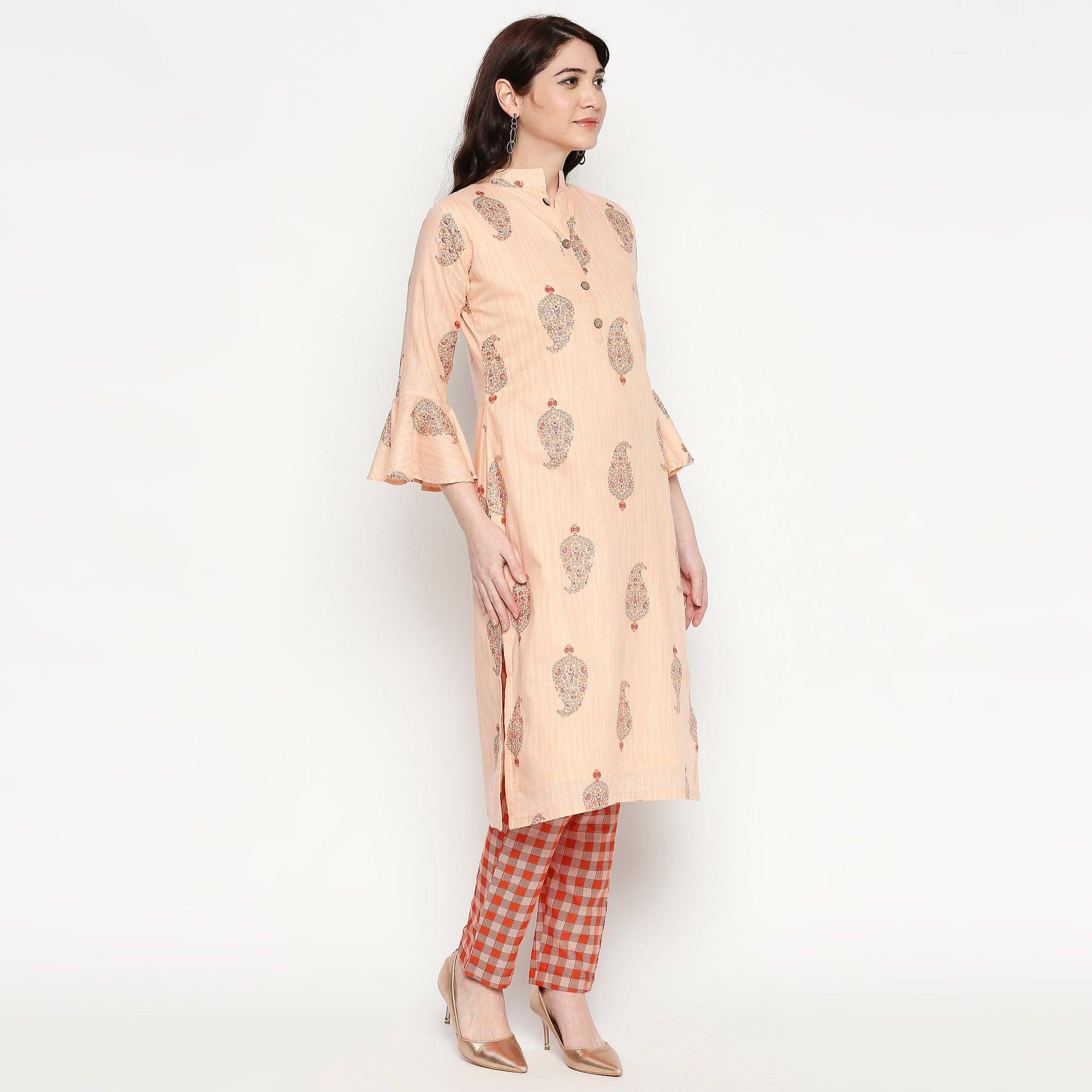 Peachmode Jazzy Peach Colored Casual Wear Printed Cotton Kurti-Pant Set - view 8