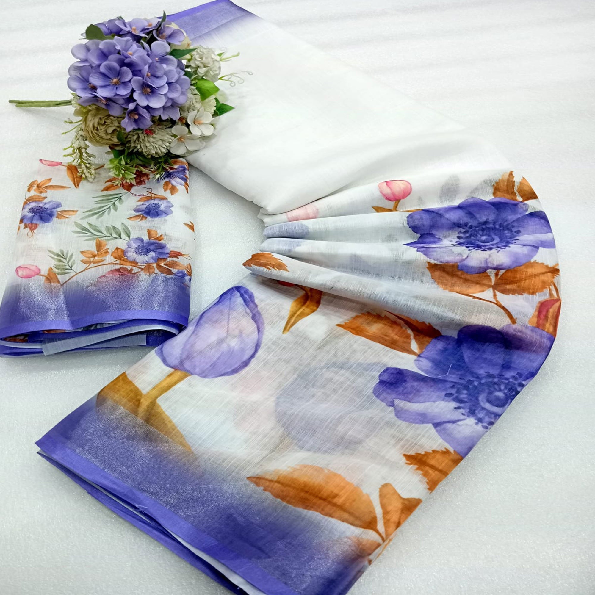 Peachmode Lavender Floral Printed Linen Saree