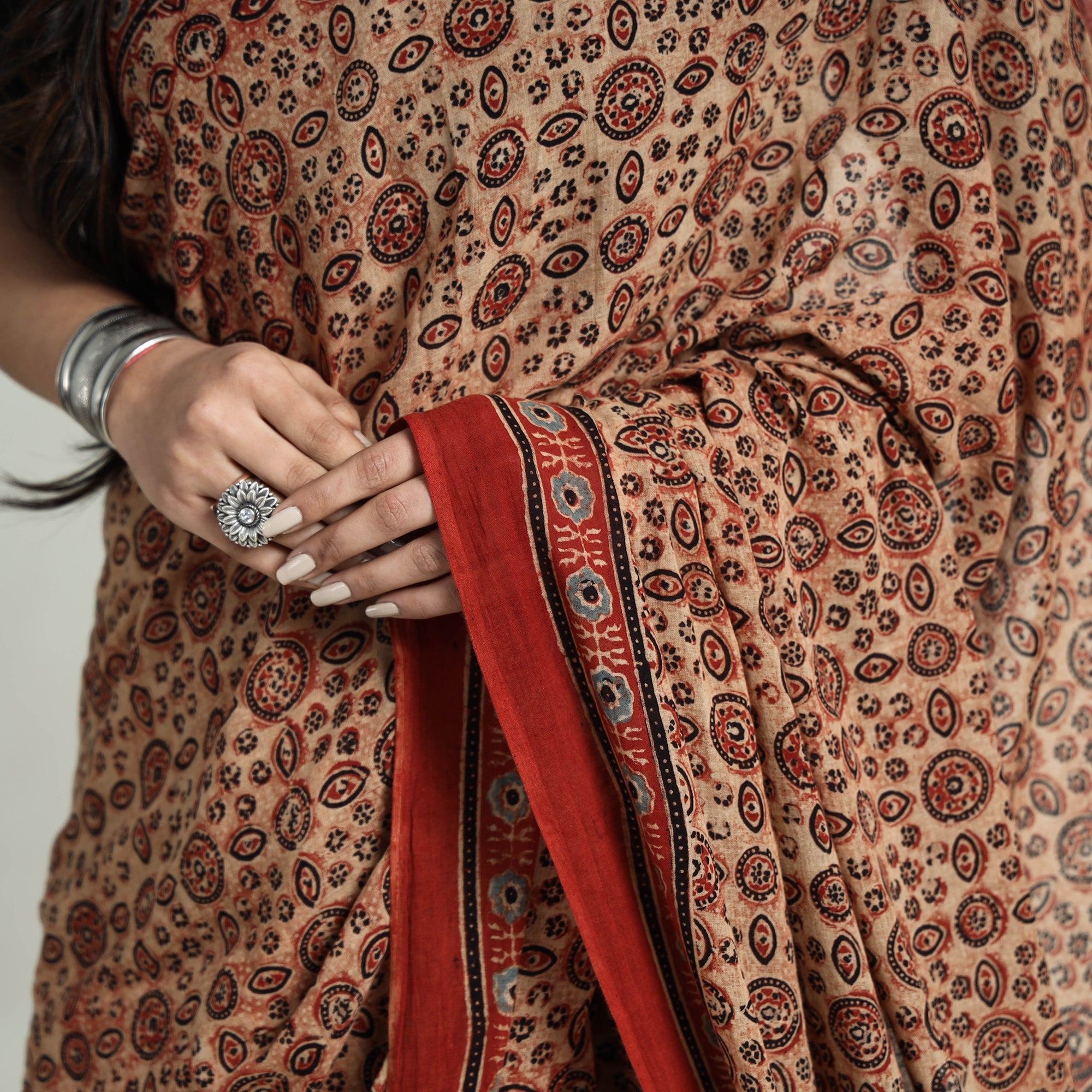 KACHCHH JI CHHAAP Brown - Block Printed Mul Cotton Ajrakh Saree - view 5