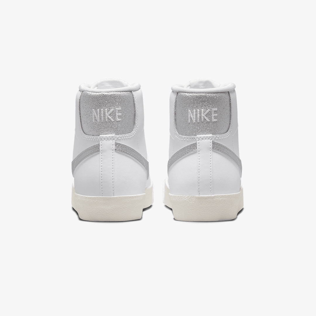 Nike | BLAZER MID '77 ESS { WHITE/METALLIC SILVER - view 2