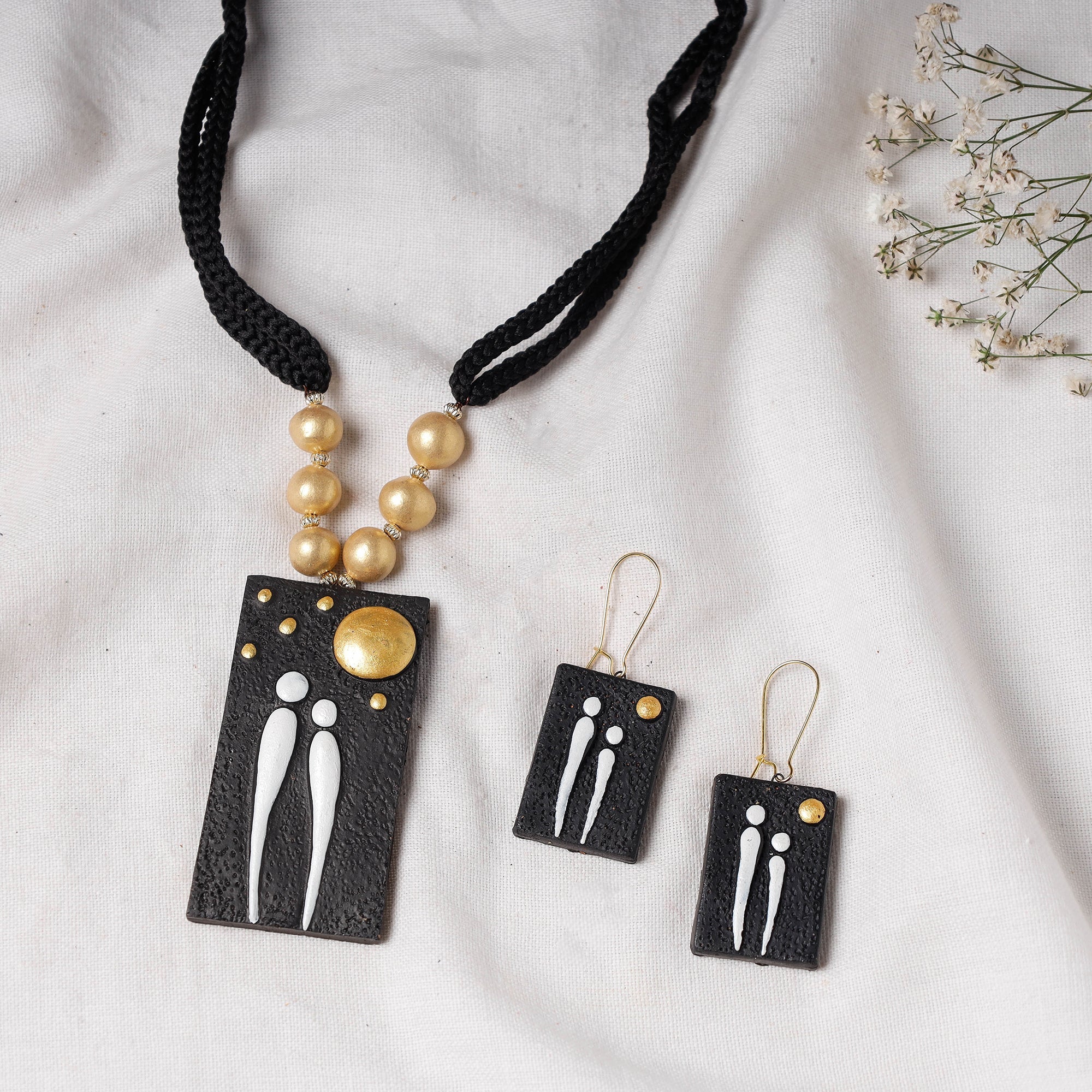 KHUSHBASH - HAPPY LOOM OF EAST Bishnupur Handpainted Terracotta Necklace Set - view 2
