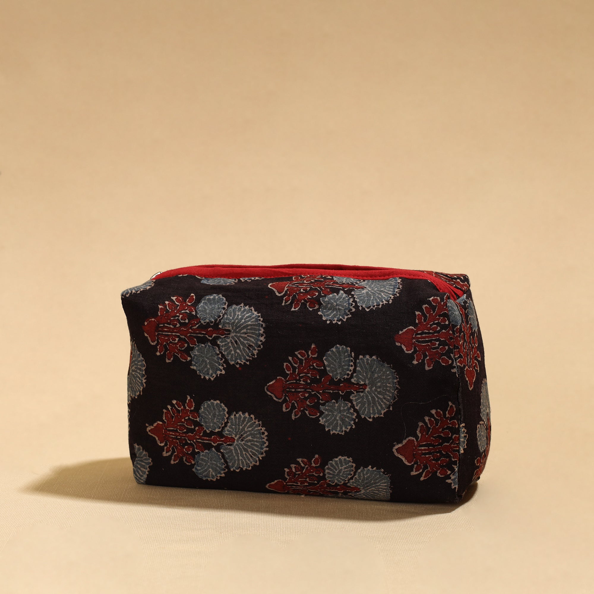 NOORI BAZAR Black - Handmade cotton Toiletry Pouch 03 - view 2