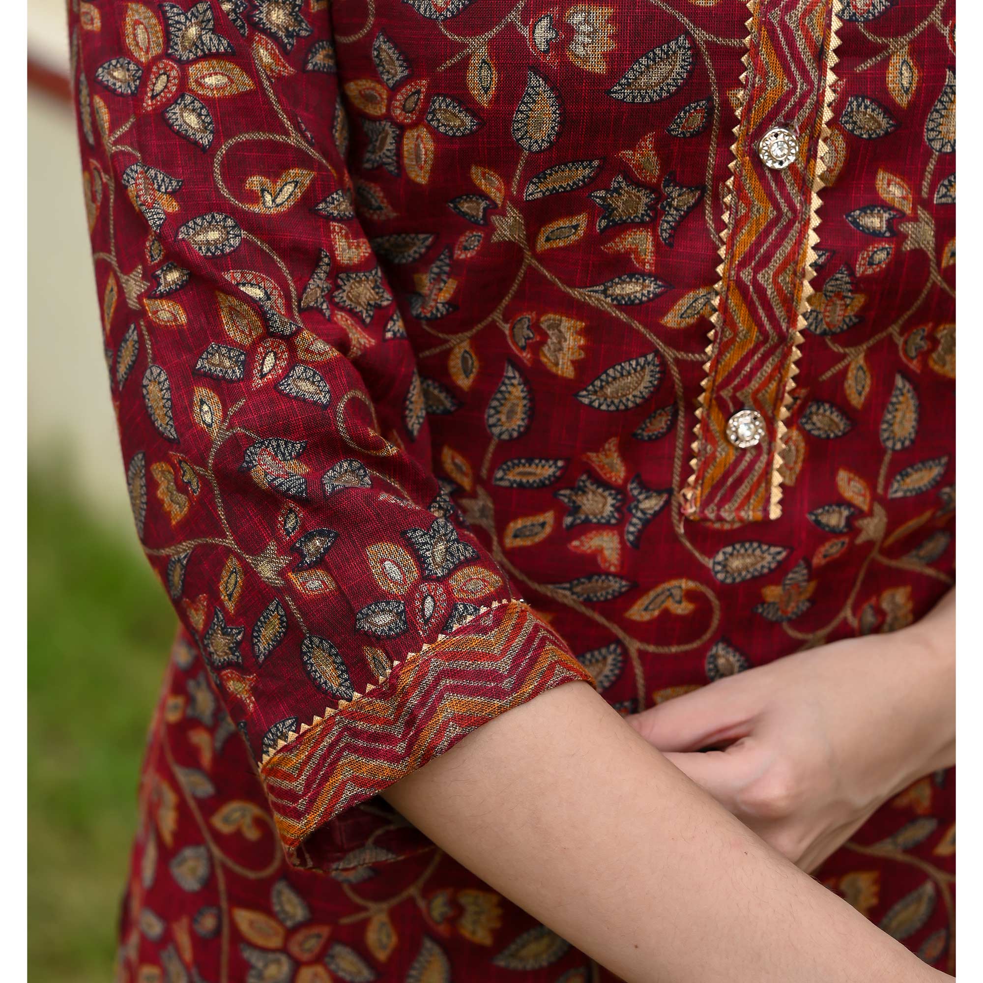 Peachmode Seller Maroon Floral Printed Rayon Suit - view 8