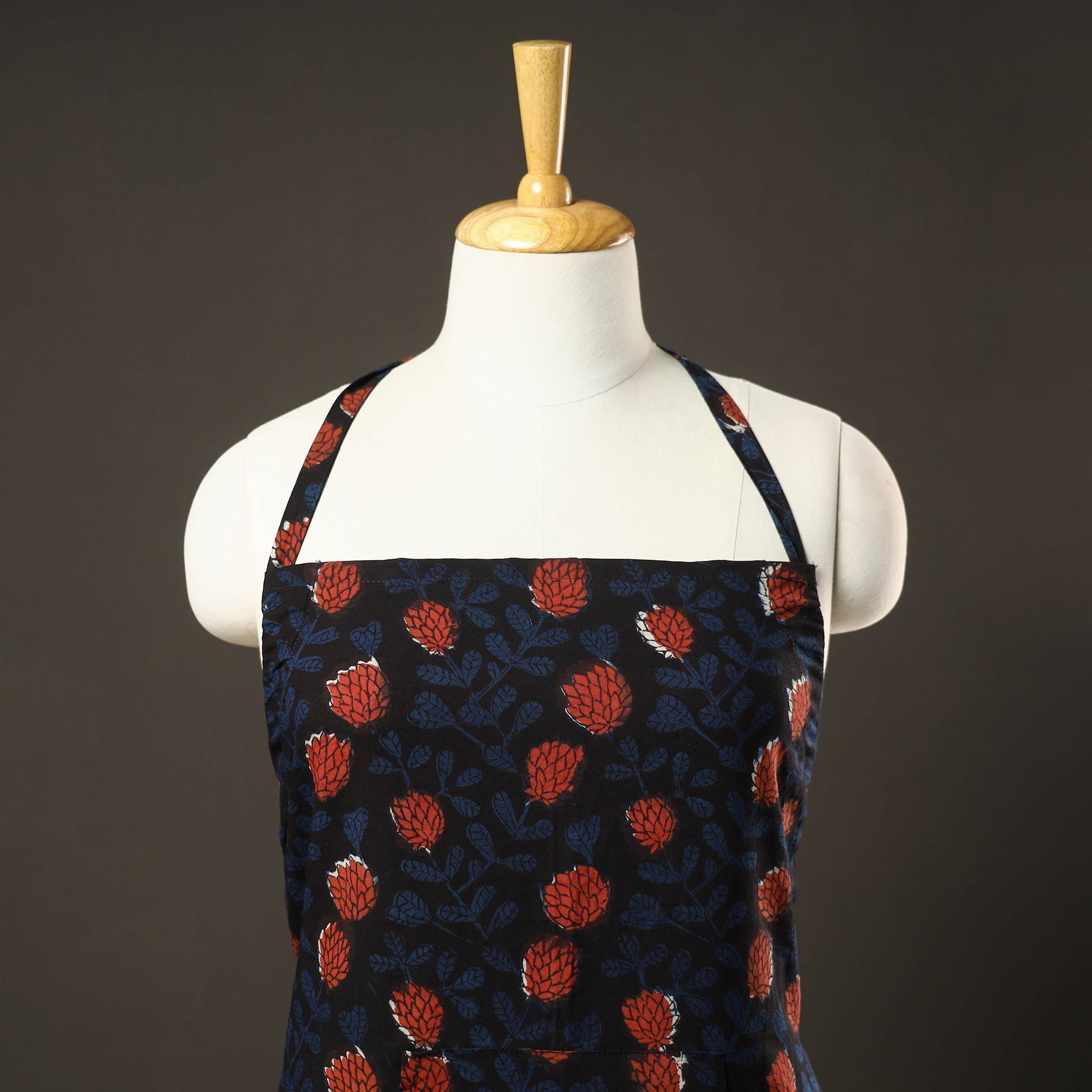 ITOKRI CRAFTS INITIATIVE Bagru Block Printed Cotton Apron with Pocket 14 - view 2