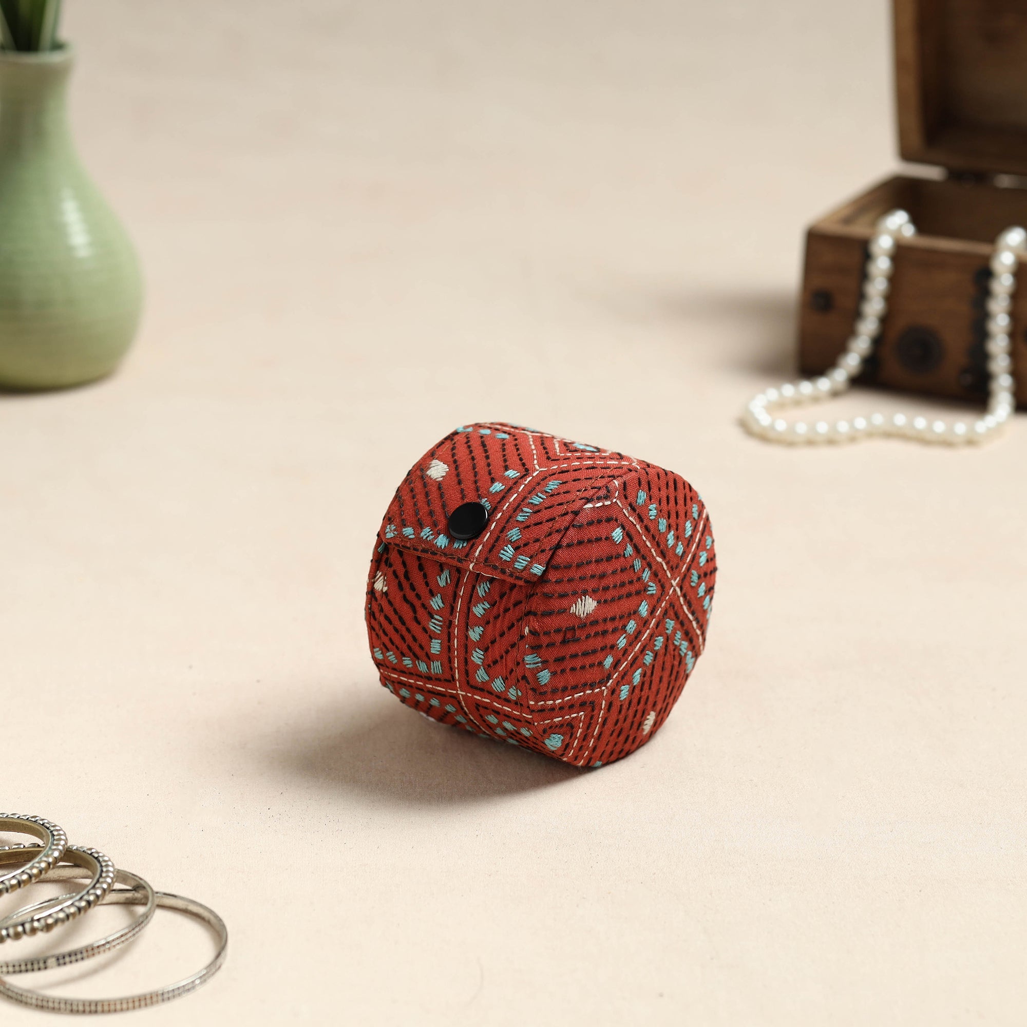 ASALKAAR Bengal Kantha Work Handcrafted Bangle Box (Small) - view 2