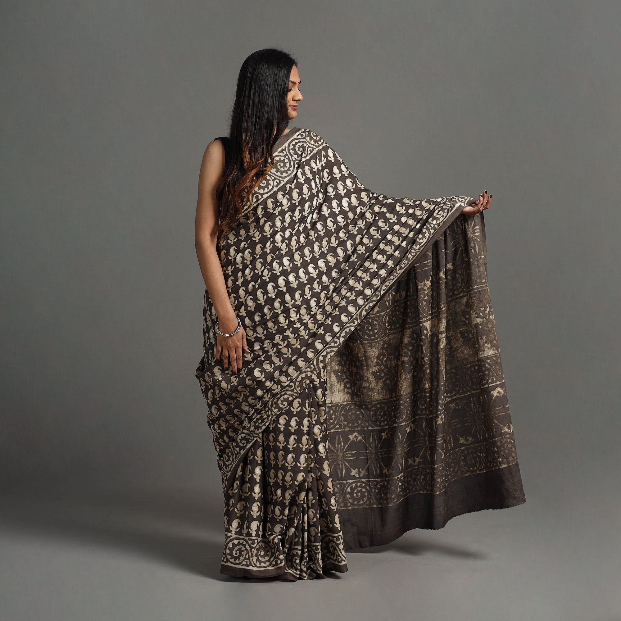 HAVELI CHRONICLES Brown - Natural Dyed Block Print Cotton Pipad Saree 06 - view 2