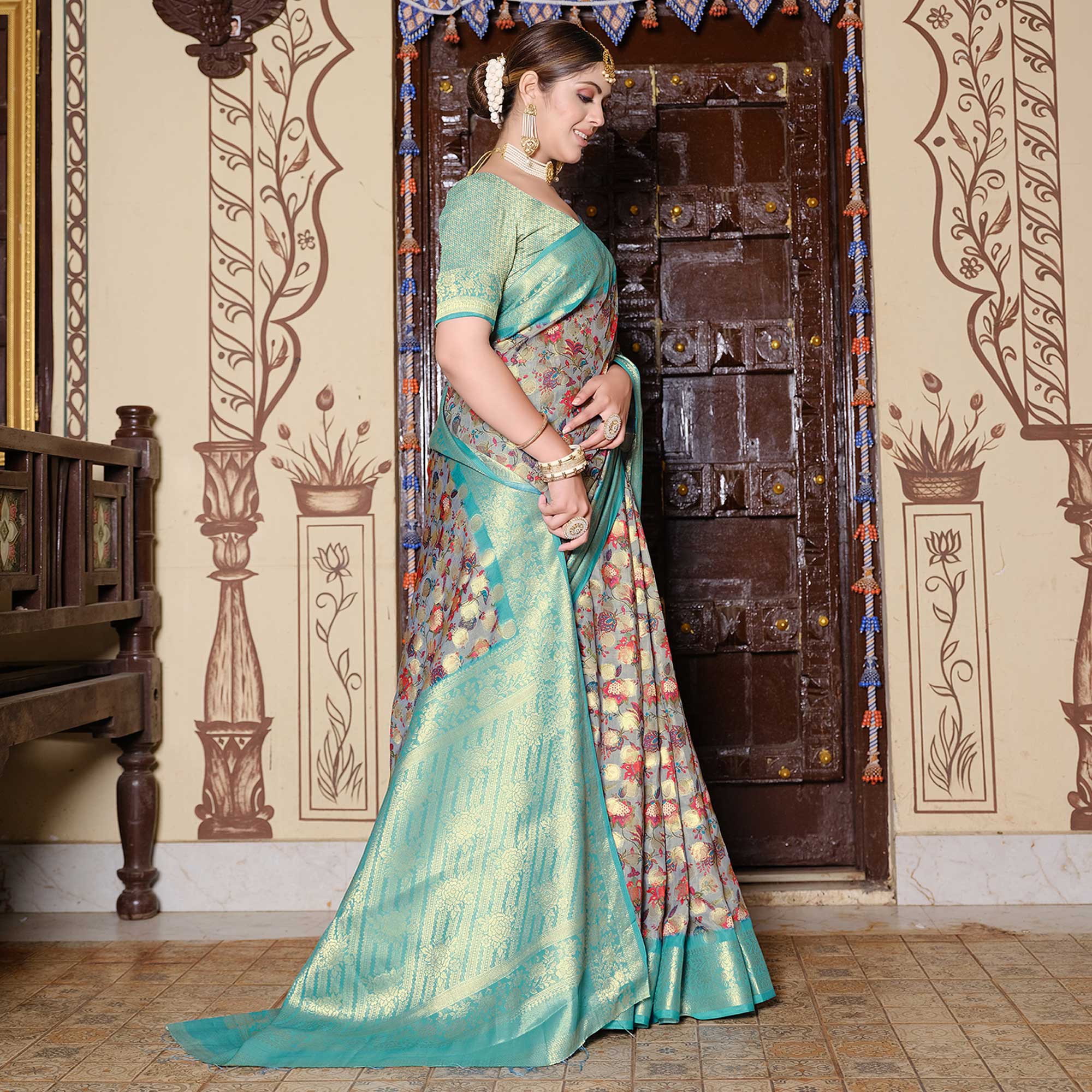 BlackTree grey-turquoise-floral-printed-pure-cotton-saree - view 6