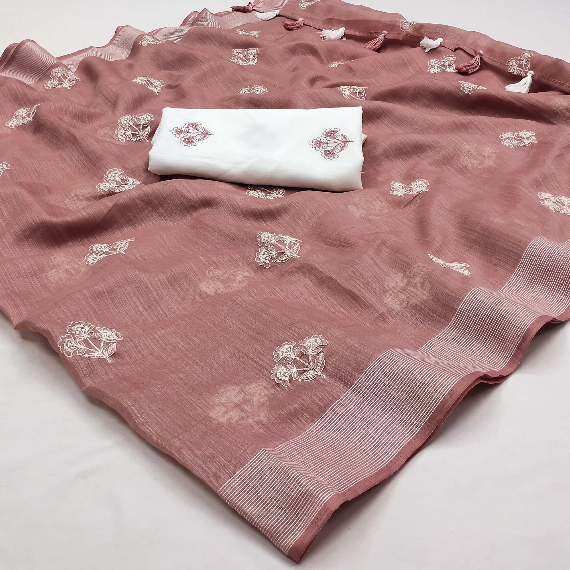 Peachmode Mauve Floral Embroidered Raw Silk Saree