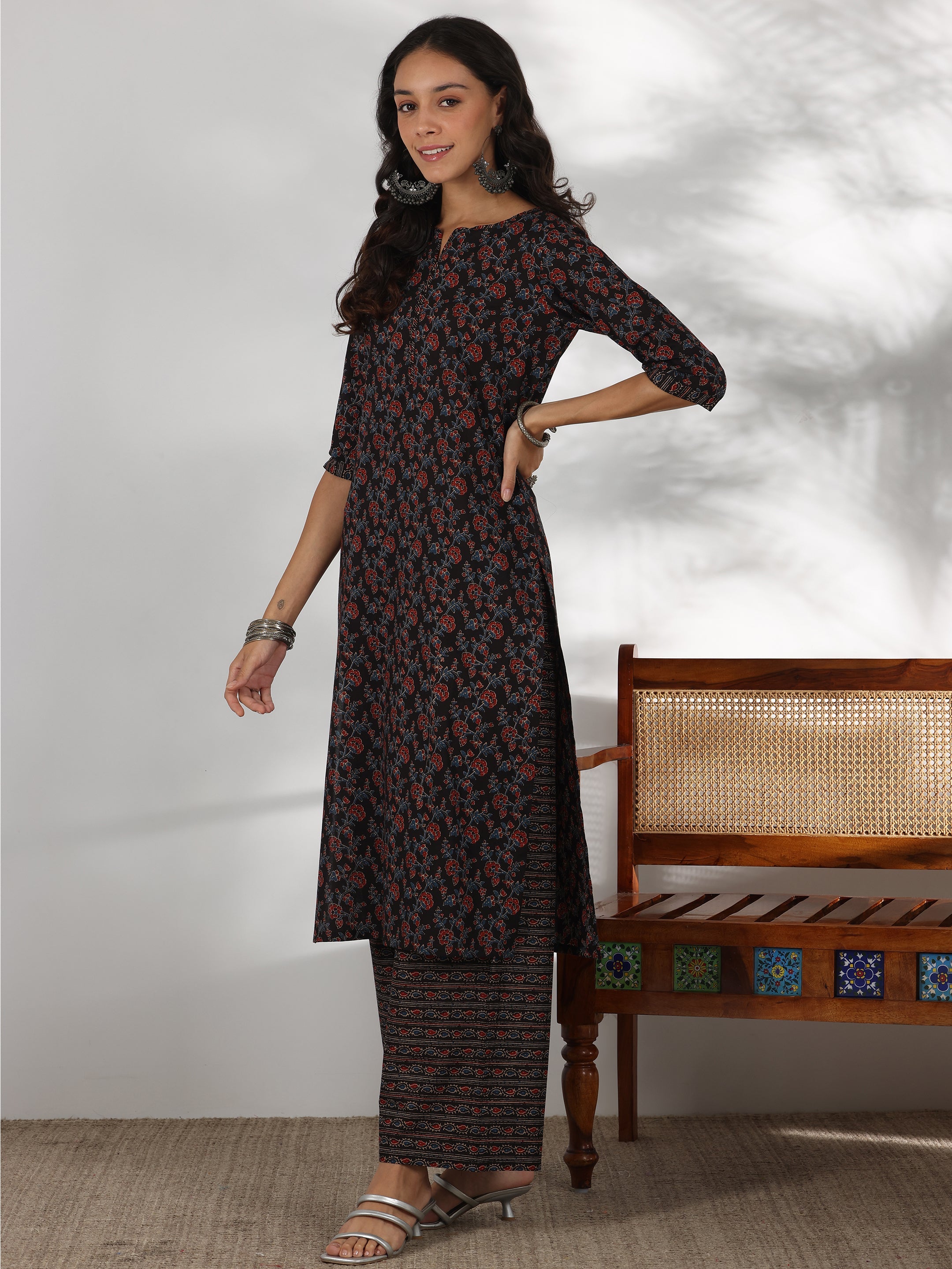 Libas Black Printed Cotton Straight Suit With Dupatta - view 2