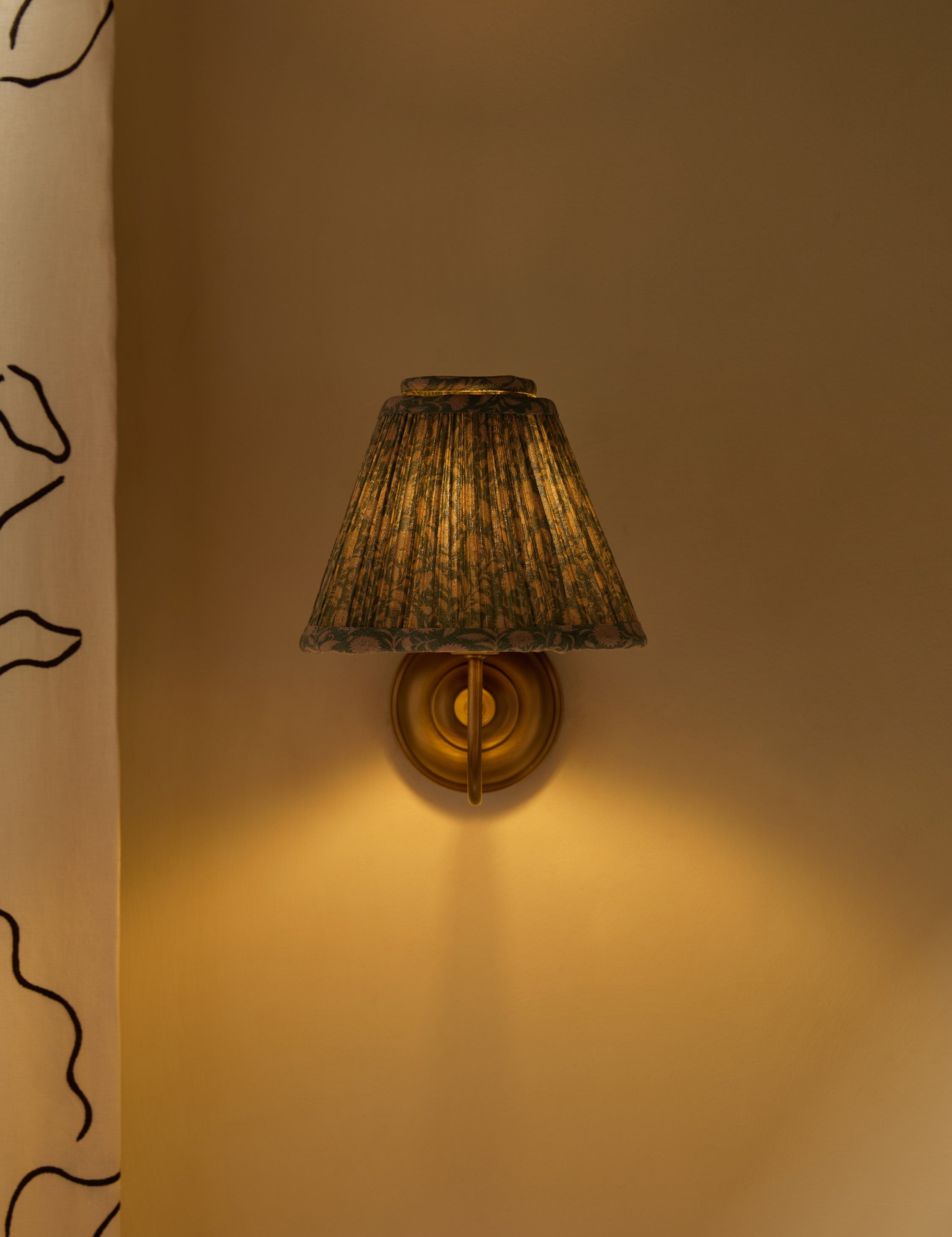 Lulu and Georgia Sconce light - view 10