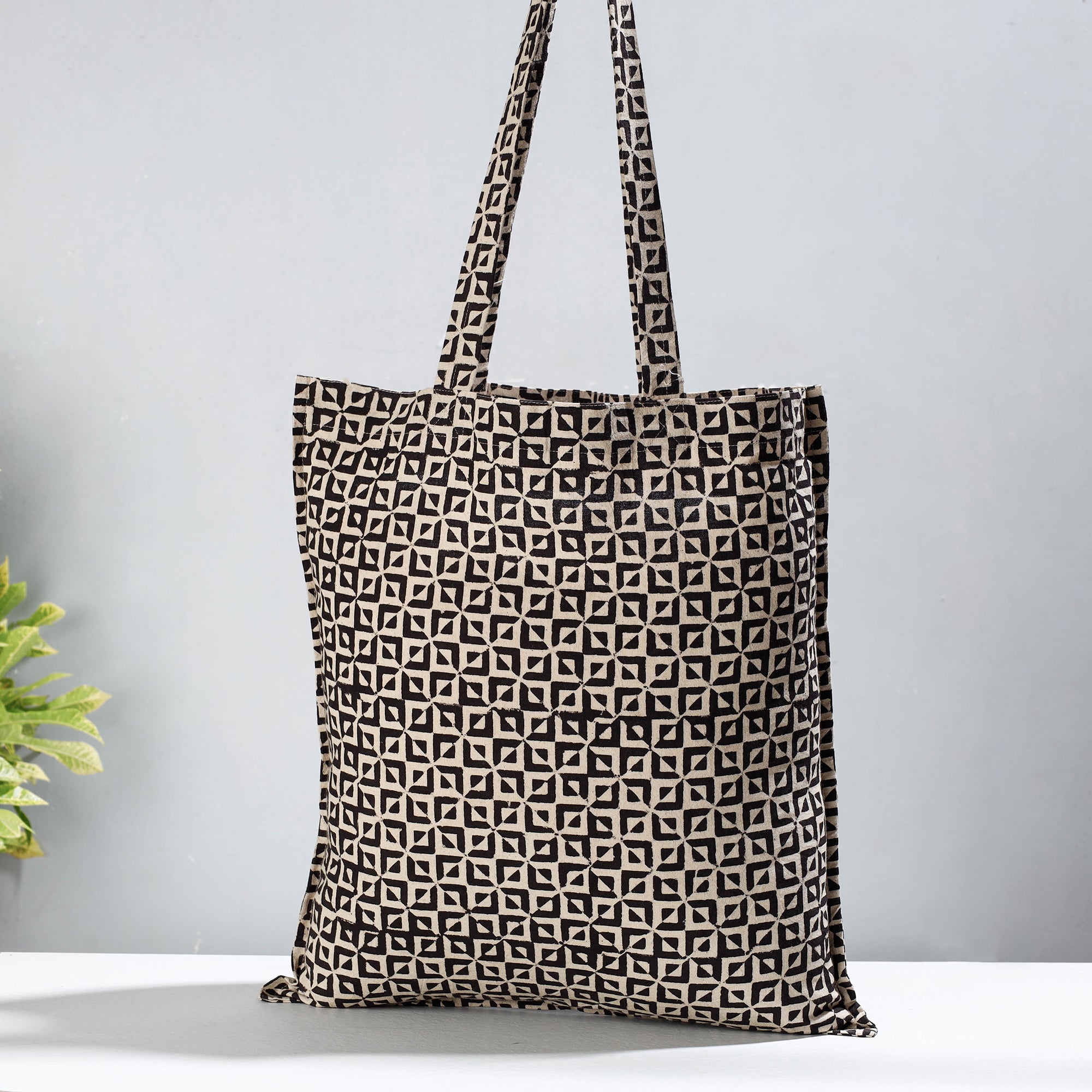 PITCHUKA SRINIVAS KALAMKARI PEDANA Black - Pedana Kalamkari Block Printed Cotton Shopping Bag