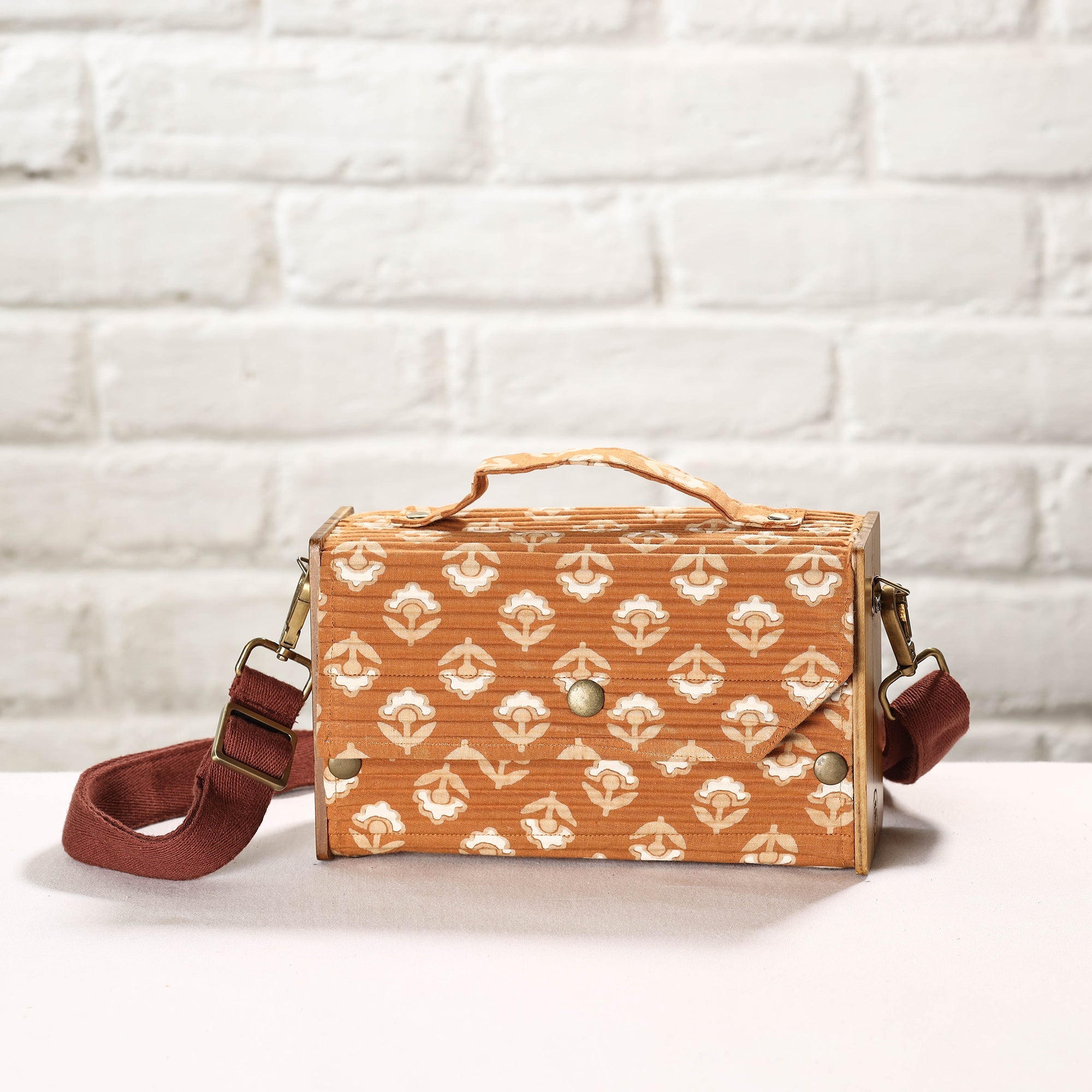 LUKKA CHUPPI Blue - DIY Box Sling Bag / Clutch with Changeable Sleeve - view 2