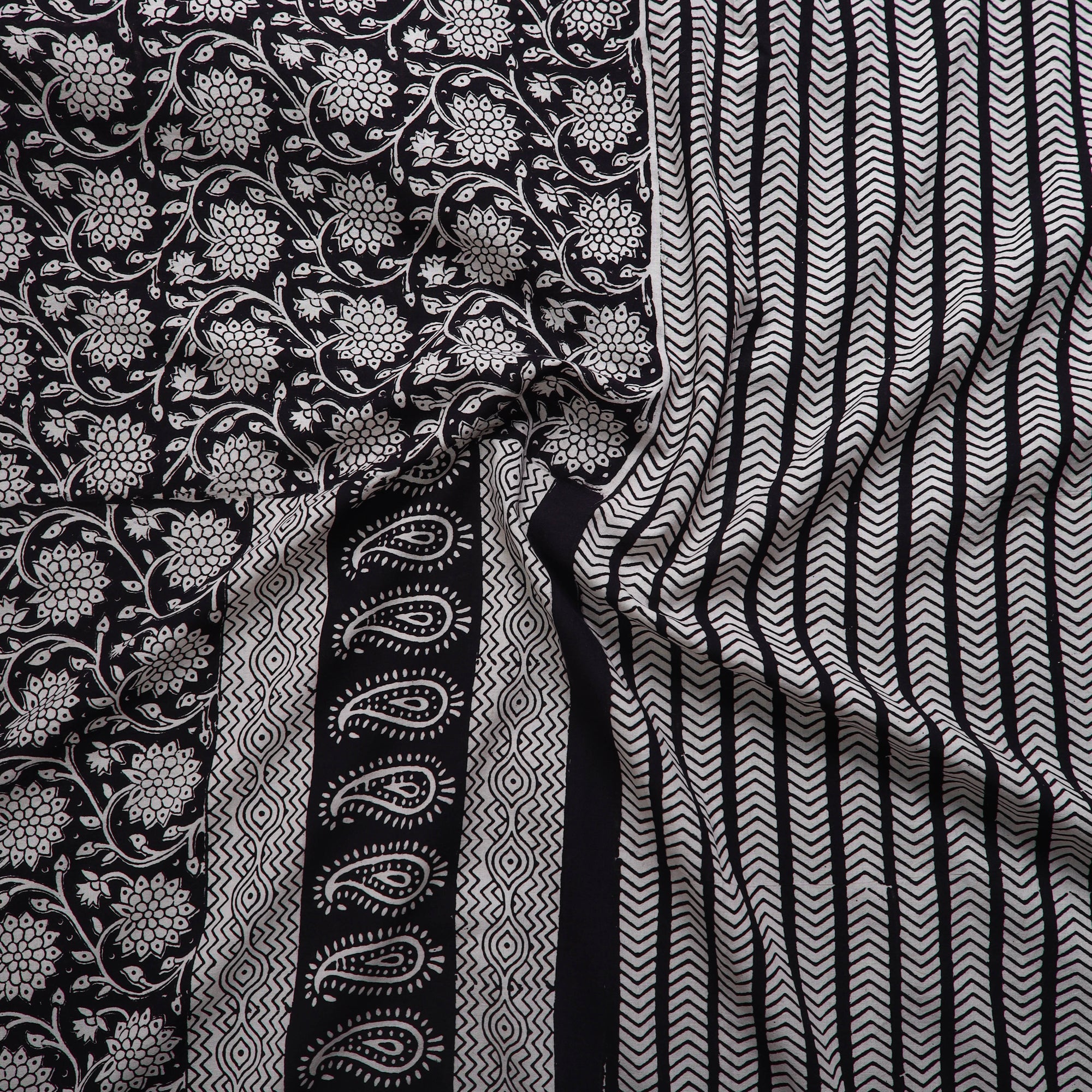 BAGH PRINTS BY MOHAMMED BILAL KHATRI Black - Natural Dyed Cotton Bagh Print Kurta Material (2.2m) 27 - view 2