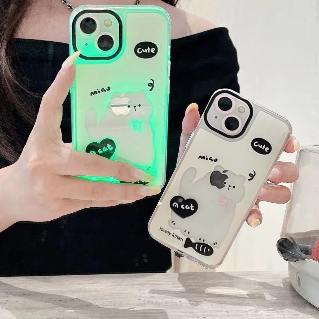 Peeperly Adorable Cutie Kitty Glow Case – No Color